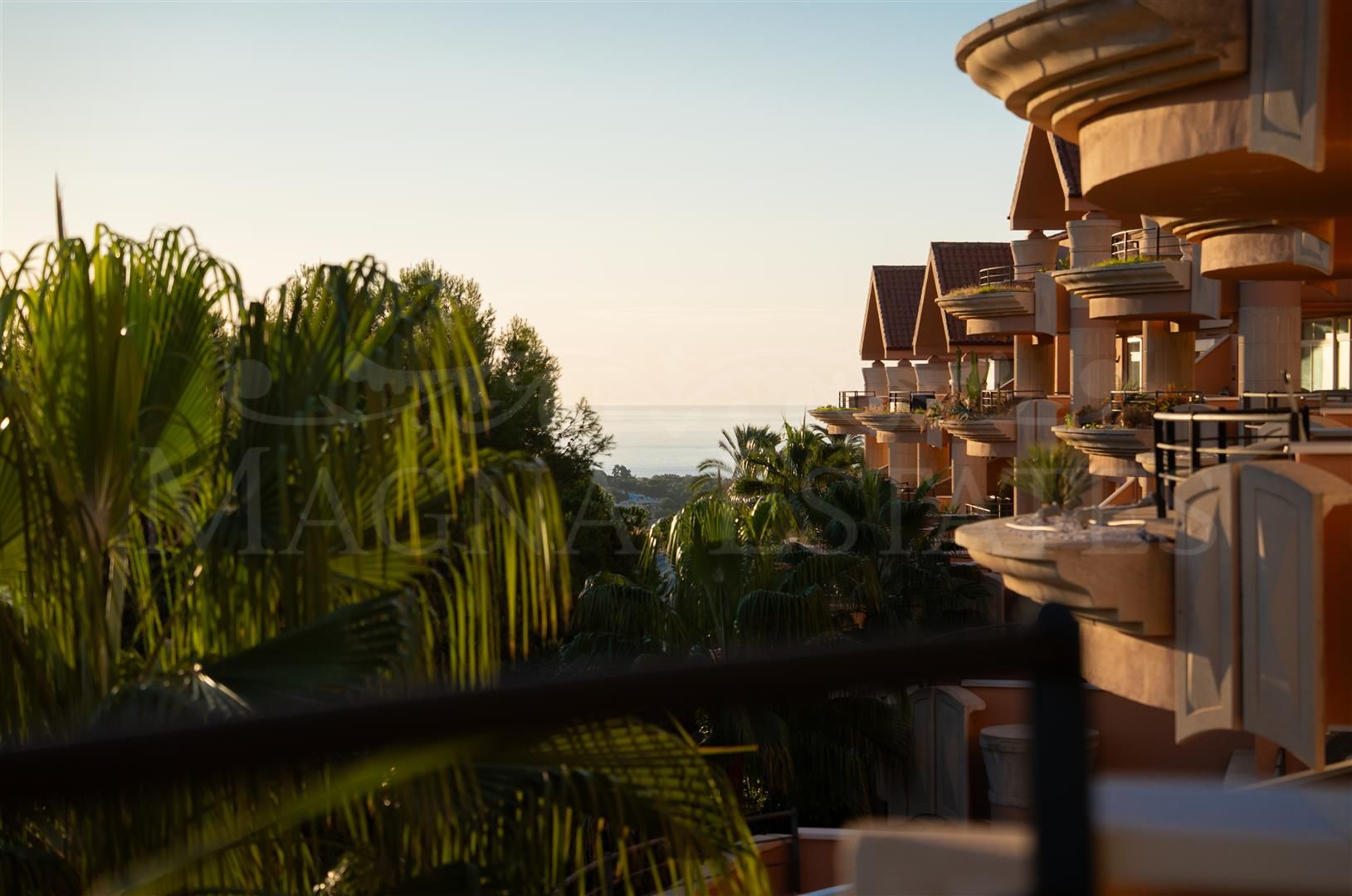 Duplex Penthouse with Panoramic Views in Magna Marbella, Nueva Andalucia
