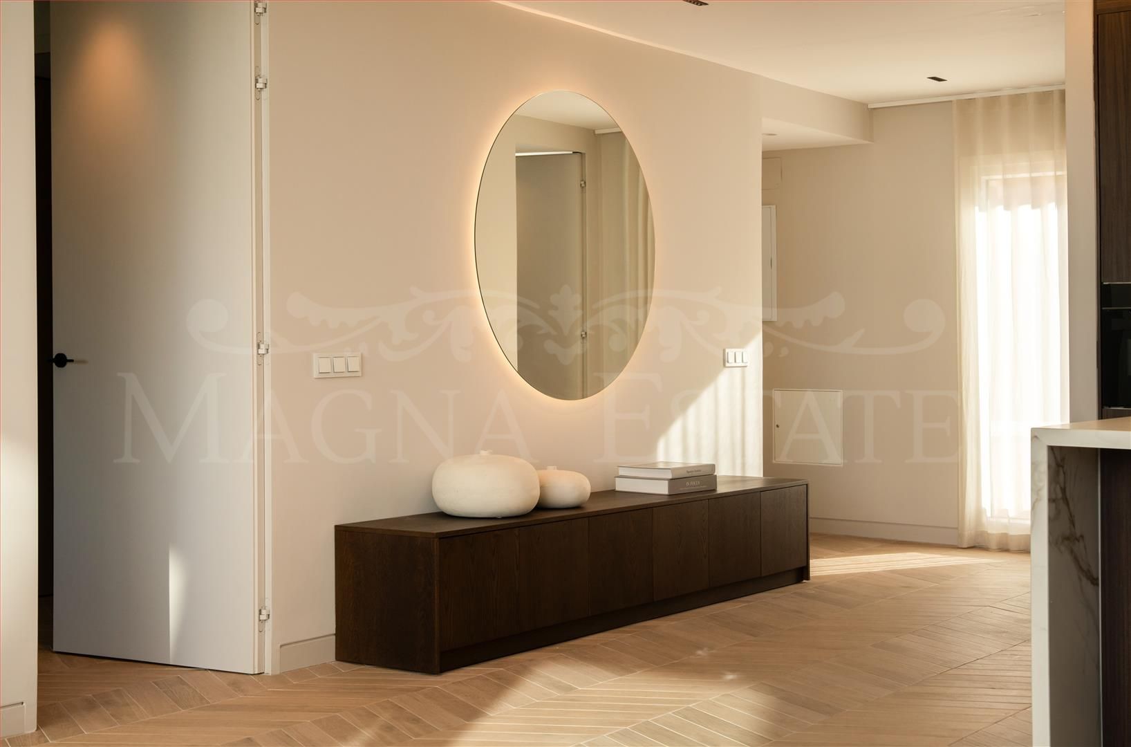 Duplex Penthouse with Panoramic Views in Magna Marbella, Nueva Andalucia