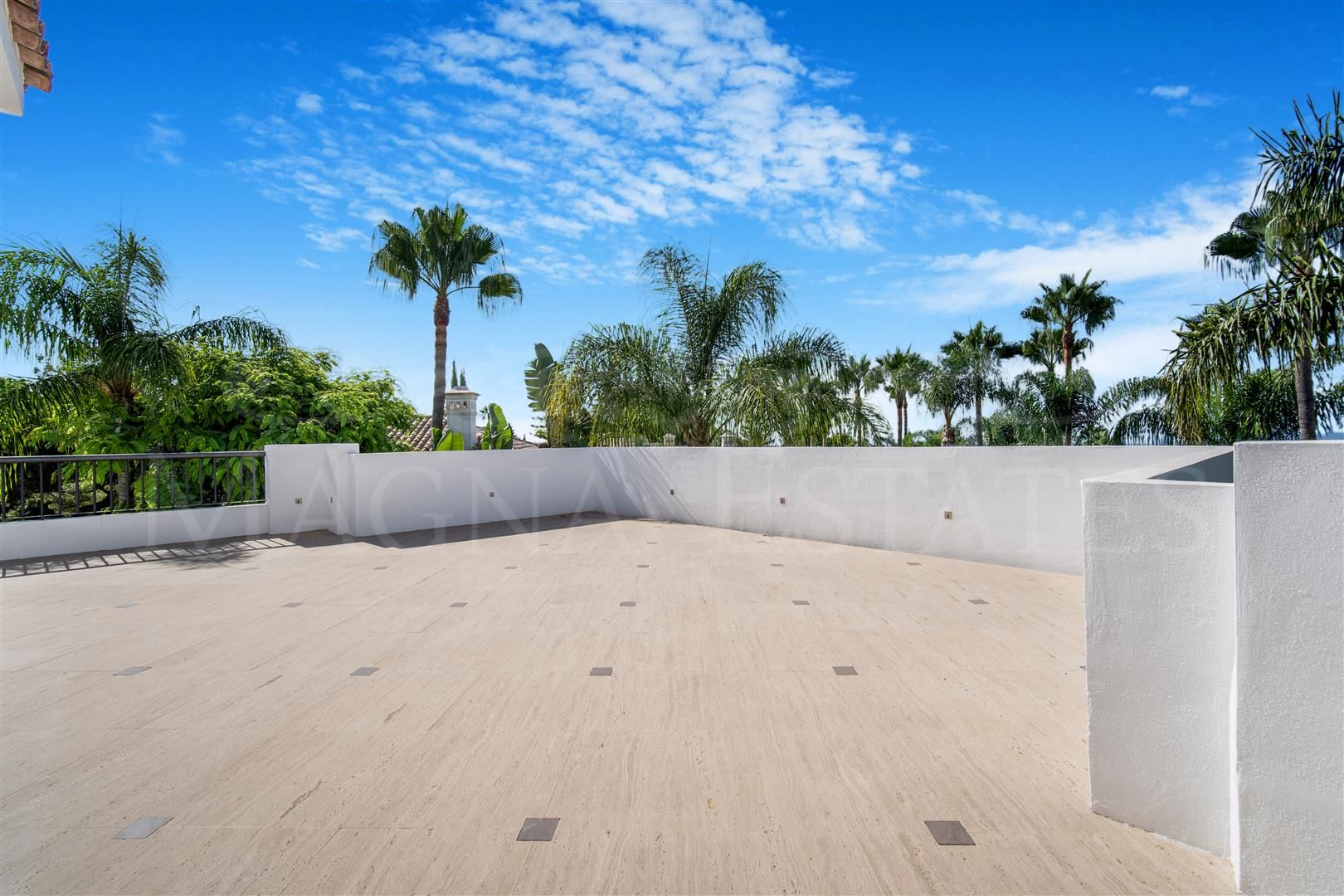 Spacious Five-Bedroom Villa in Lomas de Magna Marbella, Golden Mile