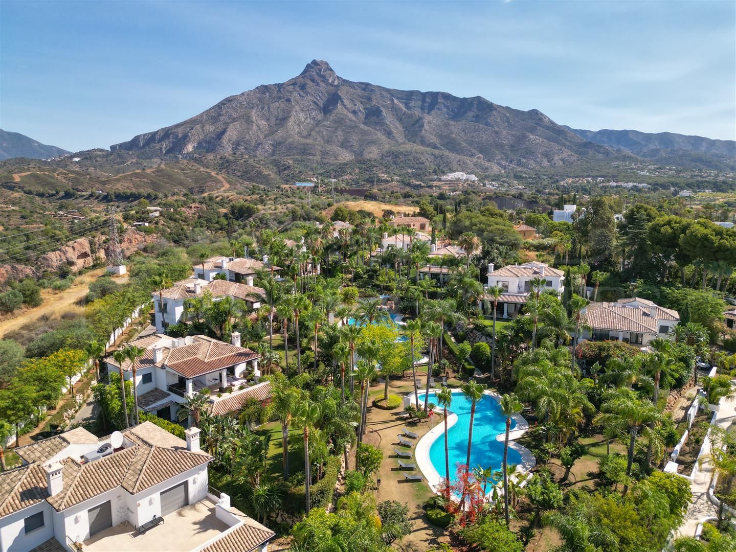 Spacious Five-Bedroom Villa in Lomas de Magna Marbella, Golden Mile