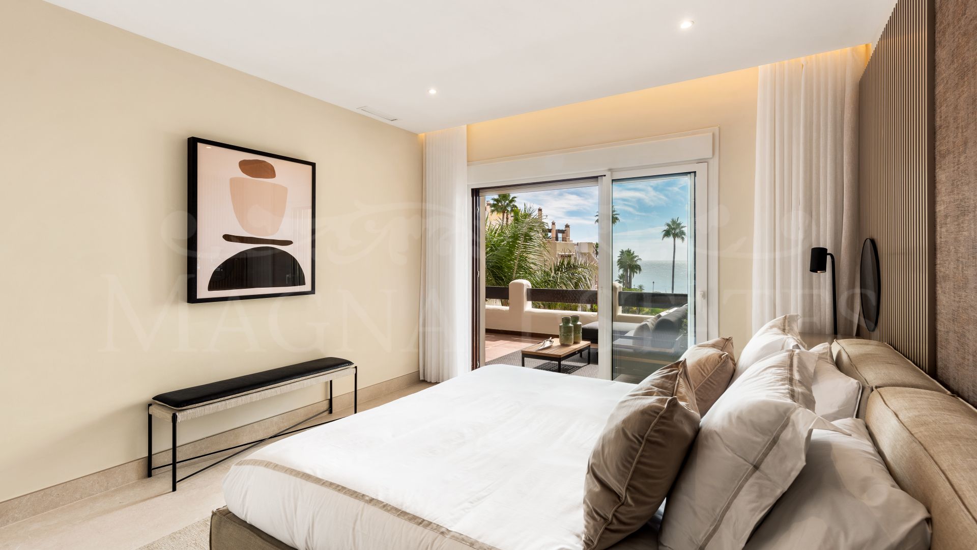 Beautiful apartment in first line beach in the New Golden Mile, Estepona.