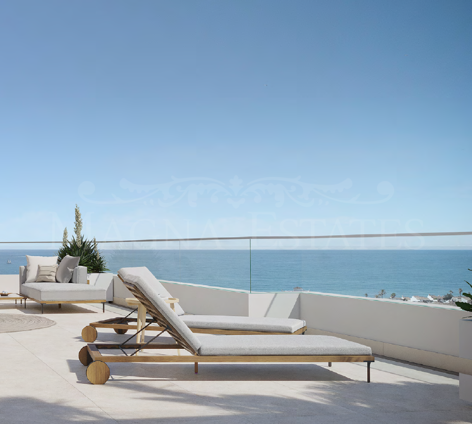Luxury 2 bedroom apartment with sea views in Estepona