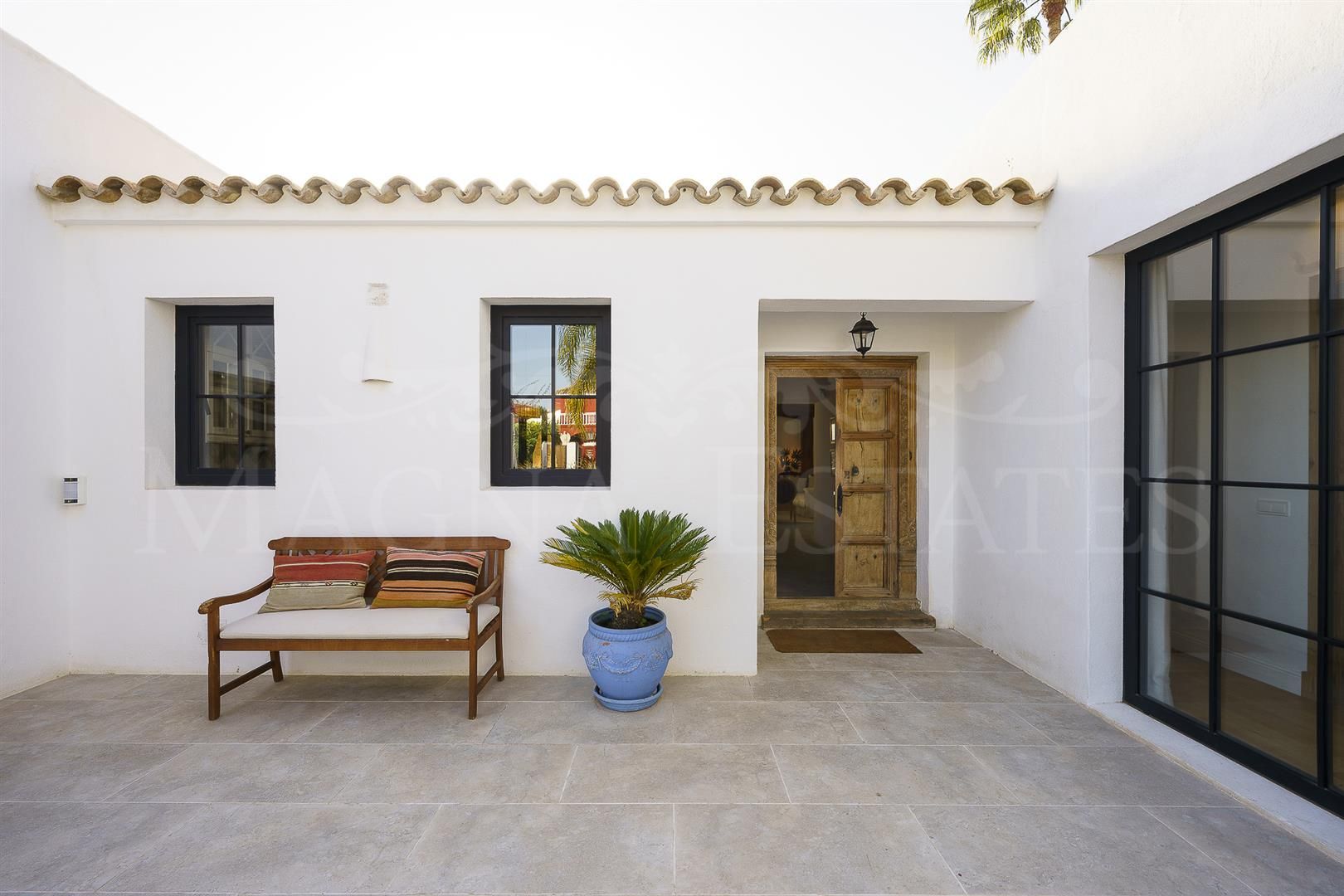 Ibizan style house on one floor in Guadalmina Alta, Marbella