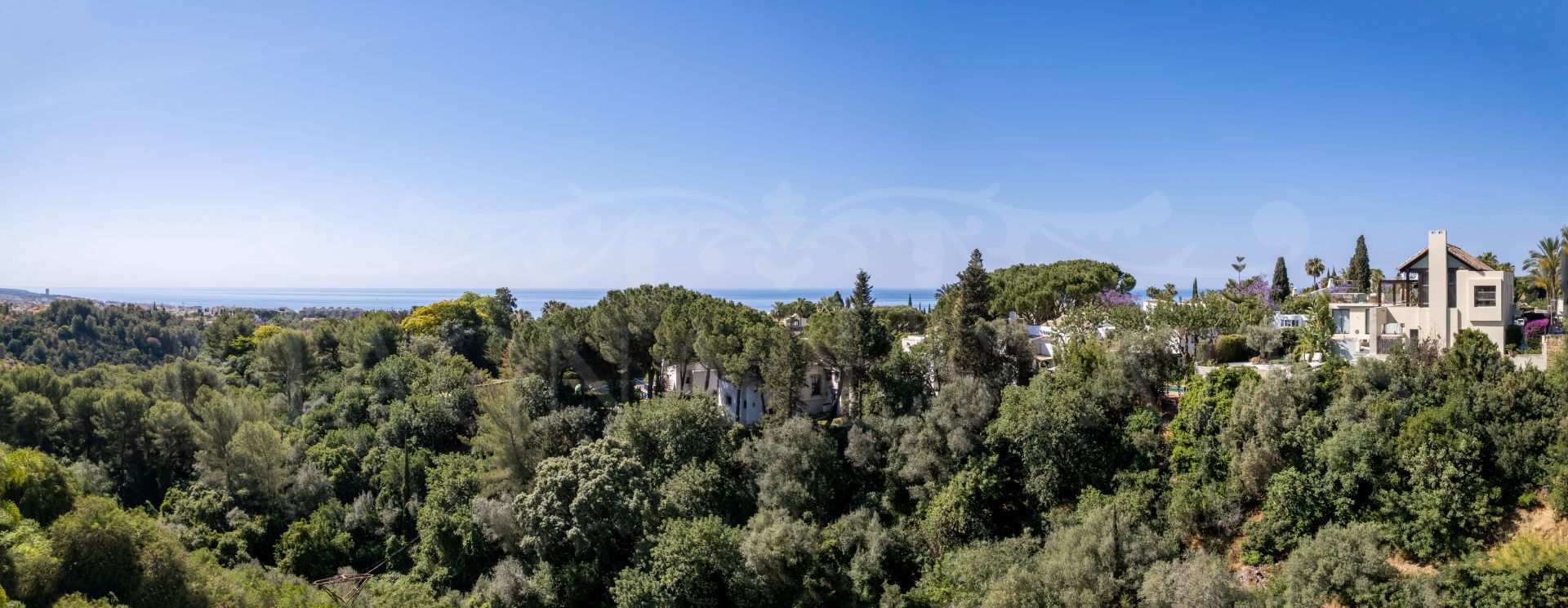 Villa in the best location in Marbella: Cascada de Camoján