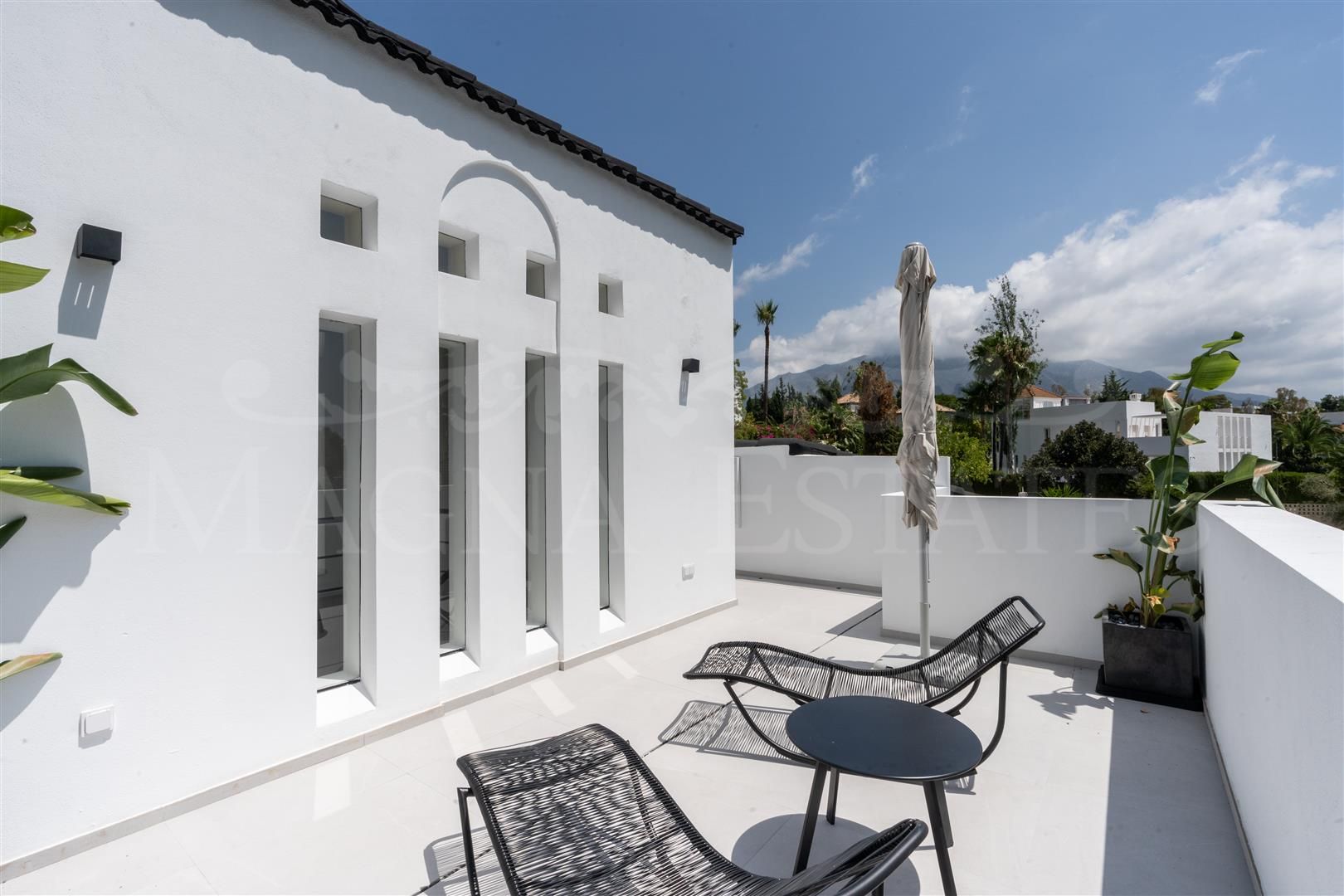 Completely refurbished villa in Las Brisas, Nueva Andalucia, Marbella