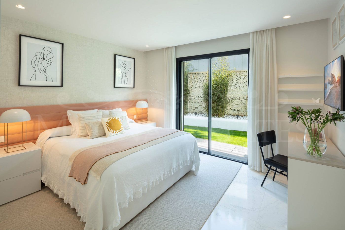 Villa de nueva construcción en Guadalmina Alta, Junto al club de golf, Marbella
