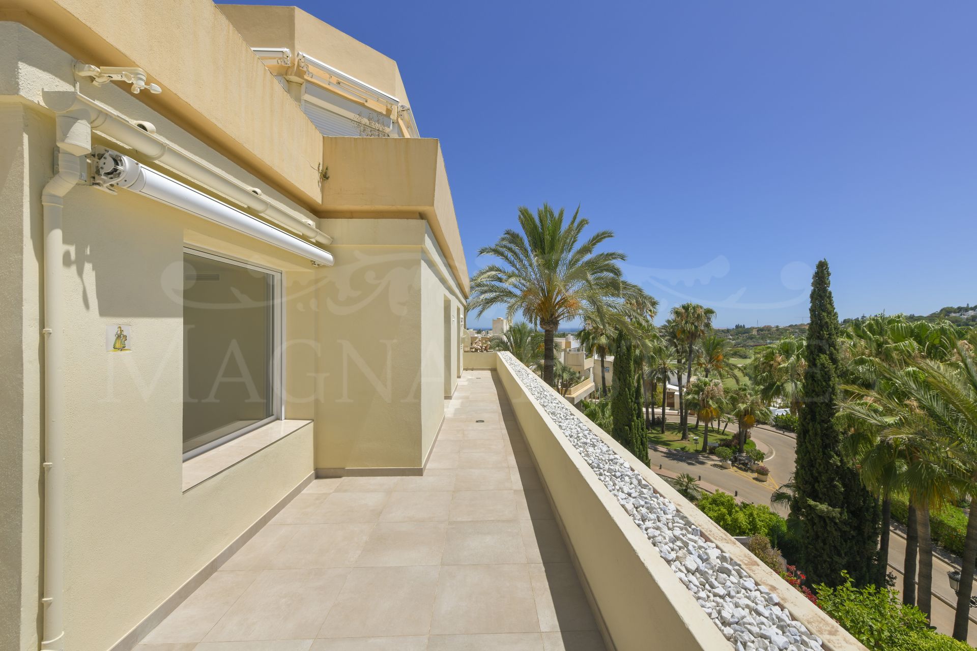Completely renovated apartment in Hotel del Golf, Nueva Andalucía