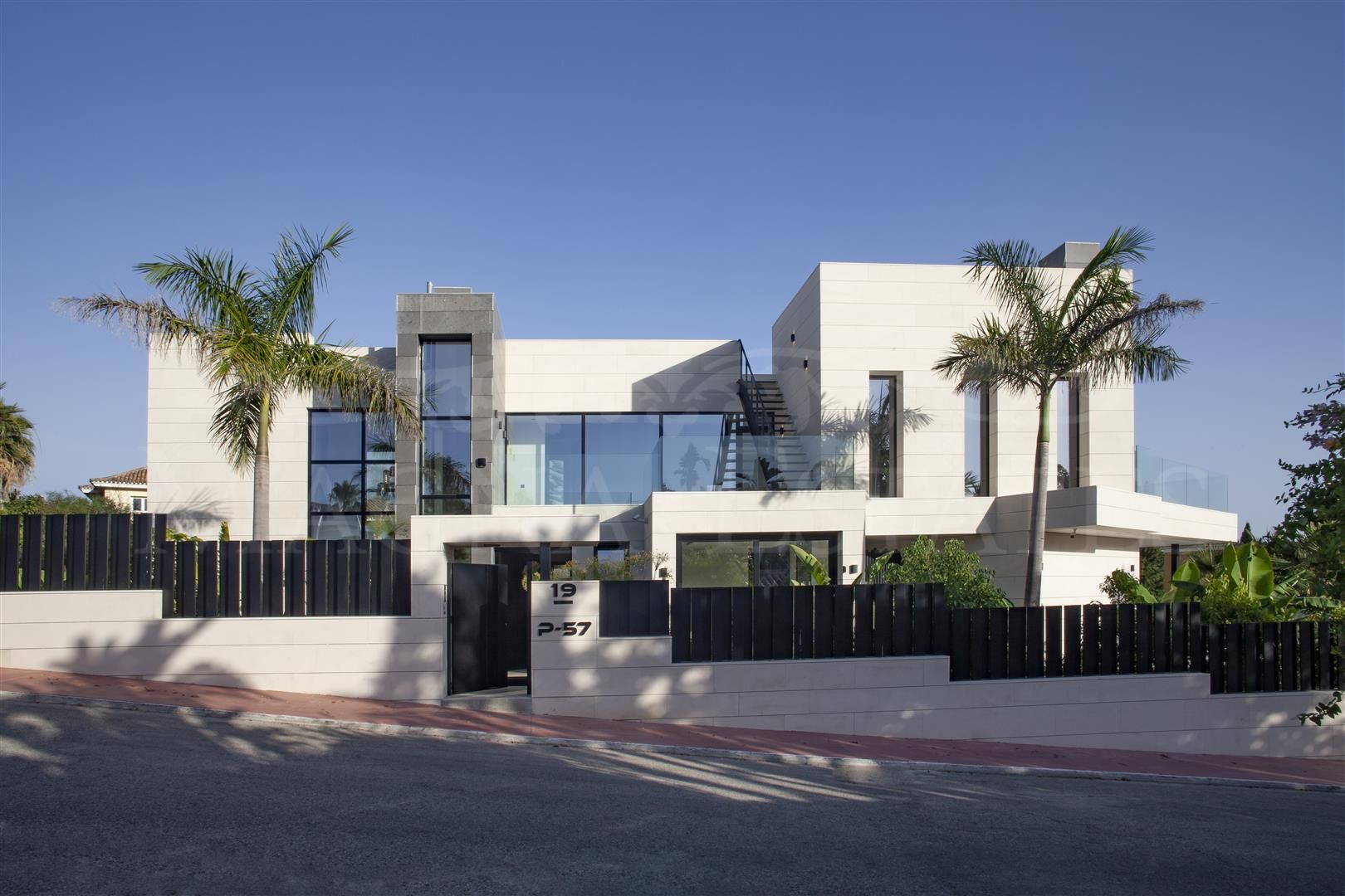 Villa de nueva construcción en Aloha – Las Brisas, Marbella.