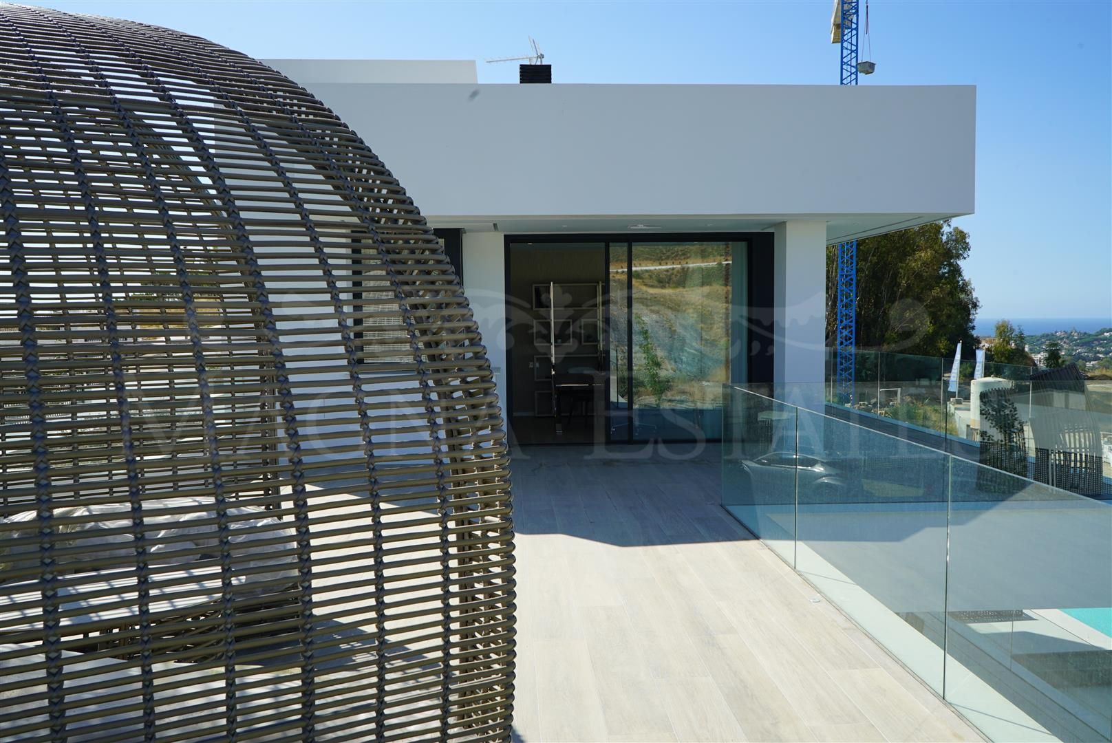 Extraordinary brand new villa with panoramic views in Nueva Andalucía