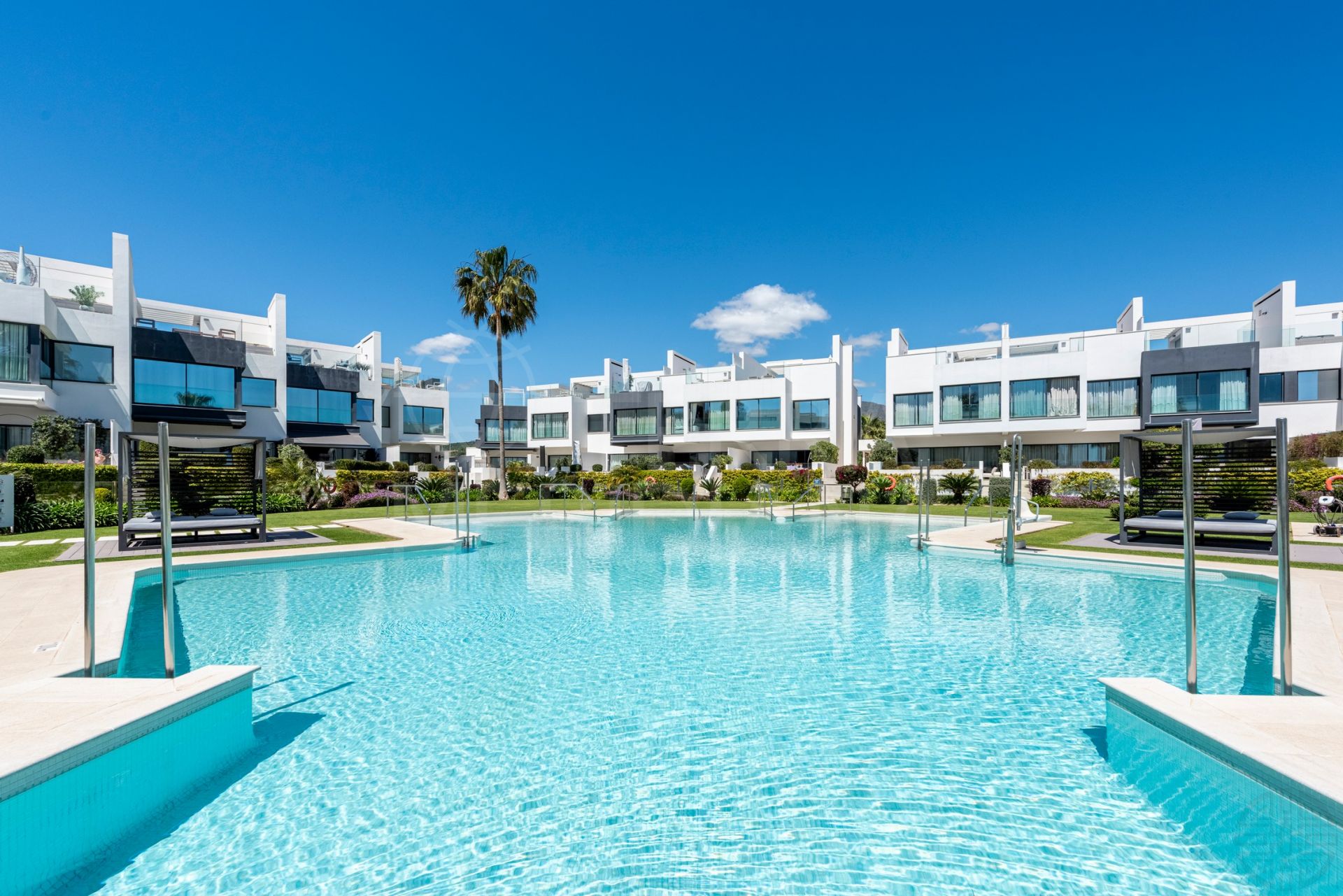 Semi Detached House in The Island, Estepona