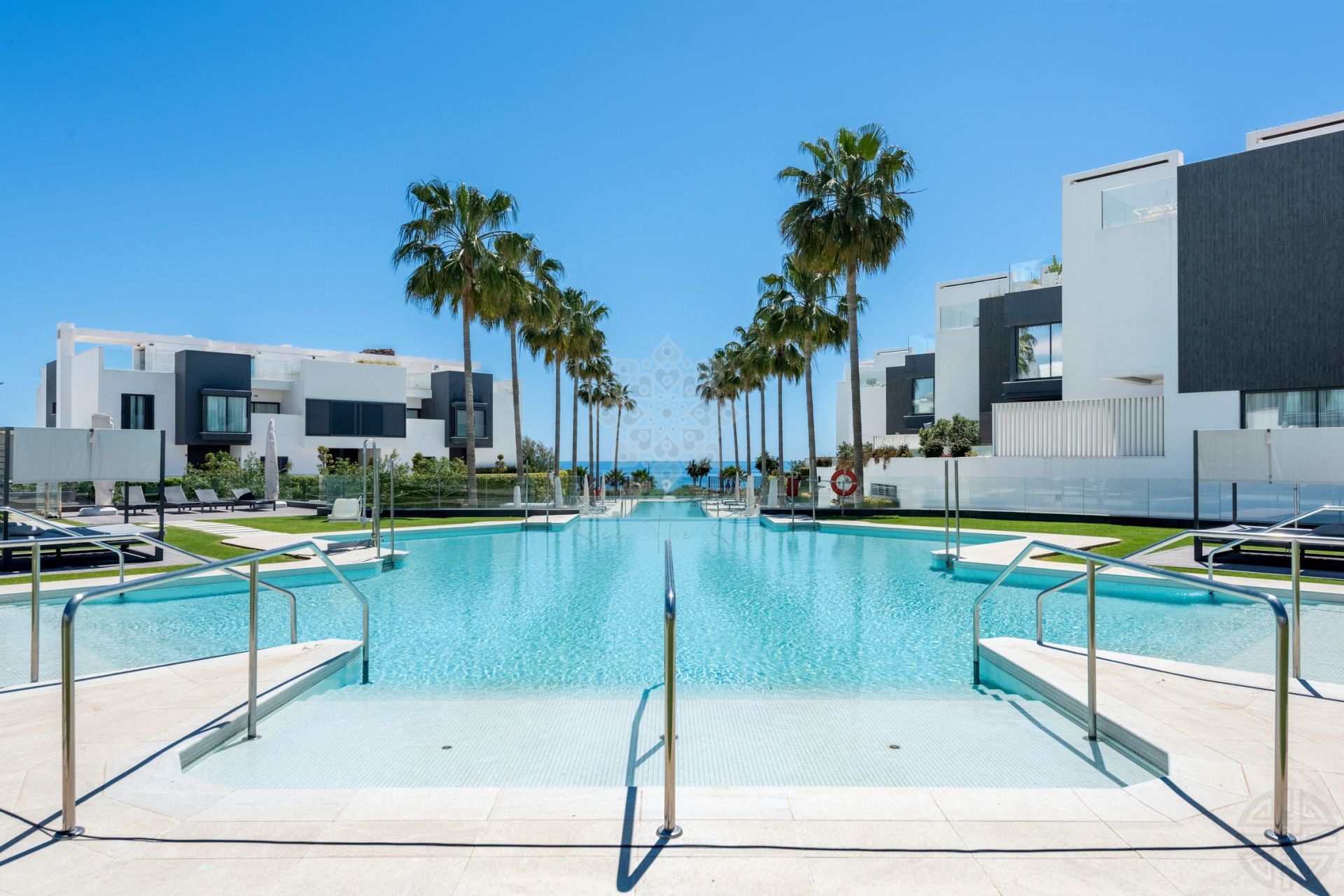 Semi Detached House in The Island, Estepona