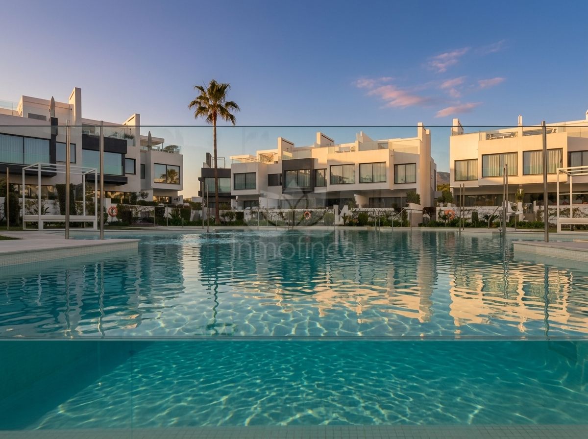 Semi Detached House in The Island, Estepona