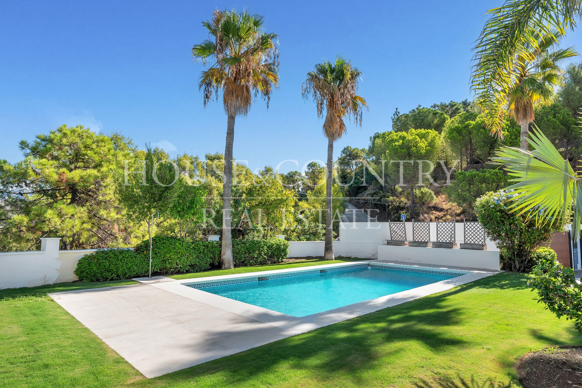 Villa in El Madroñal, Benahavis