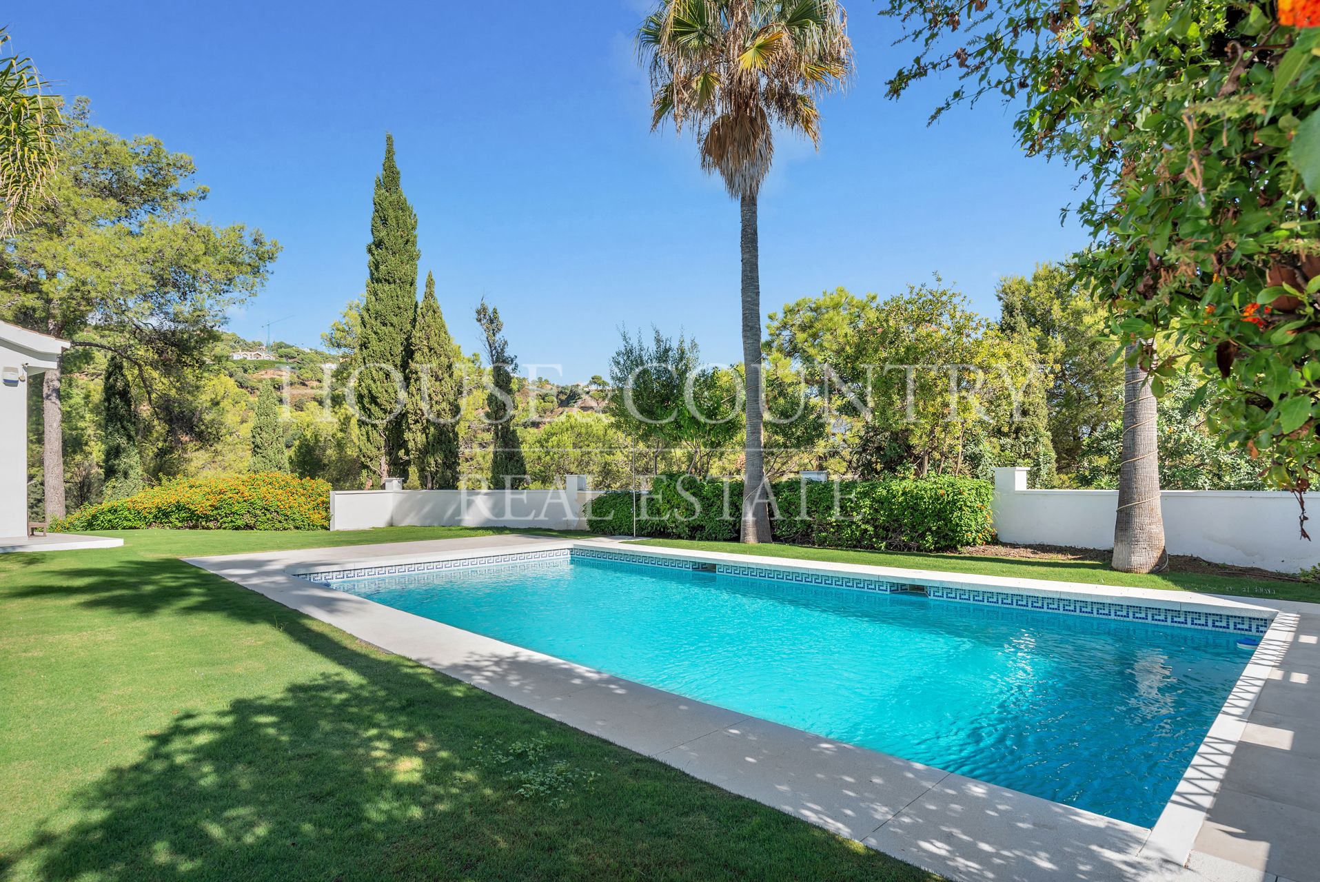 Villa in El Madroñal, Benahavis