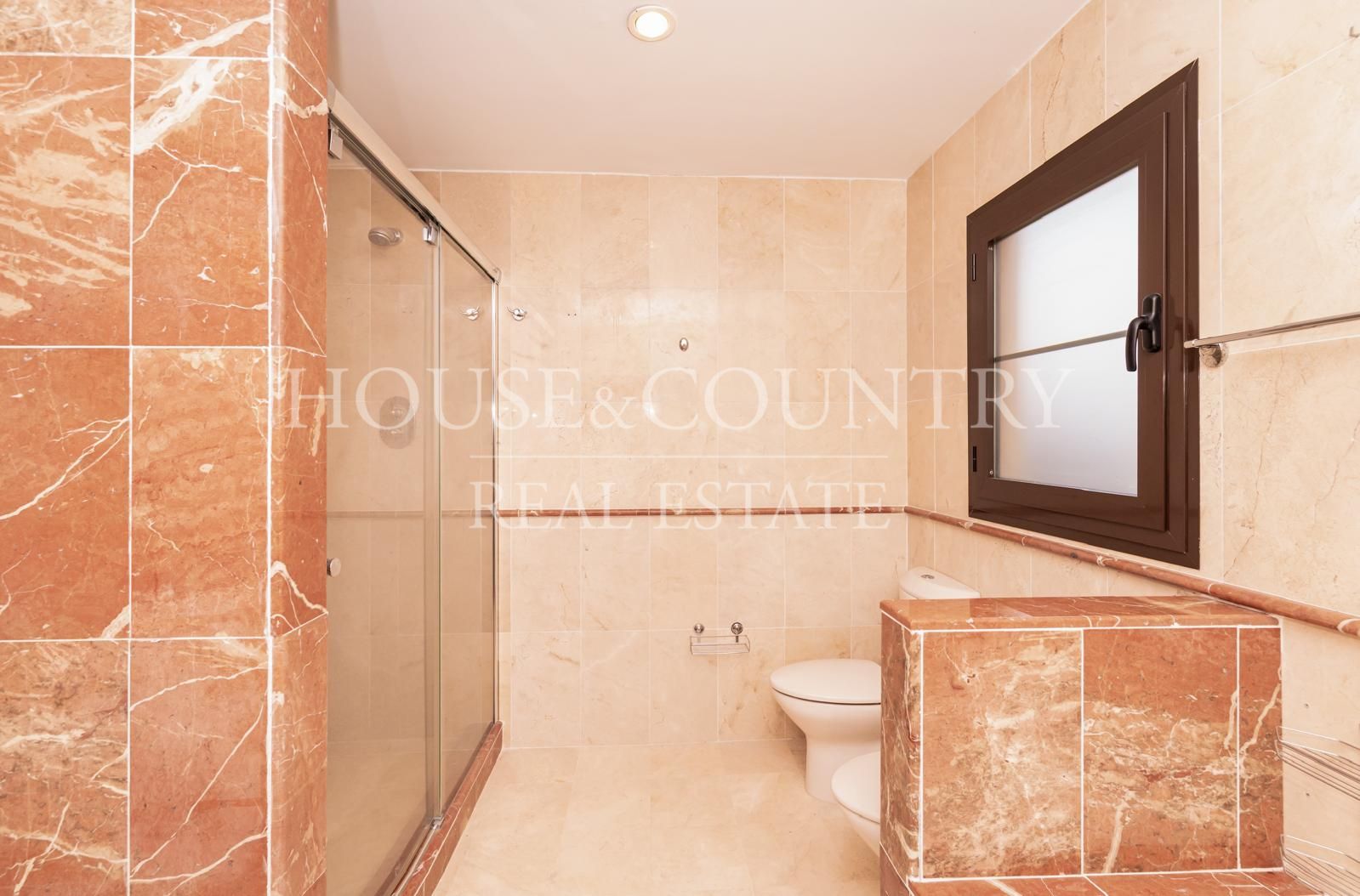 Apartamento en Hacienda del Sol, Estepona