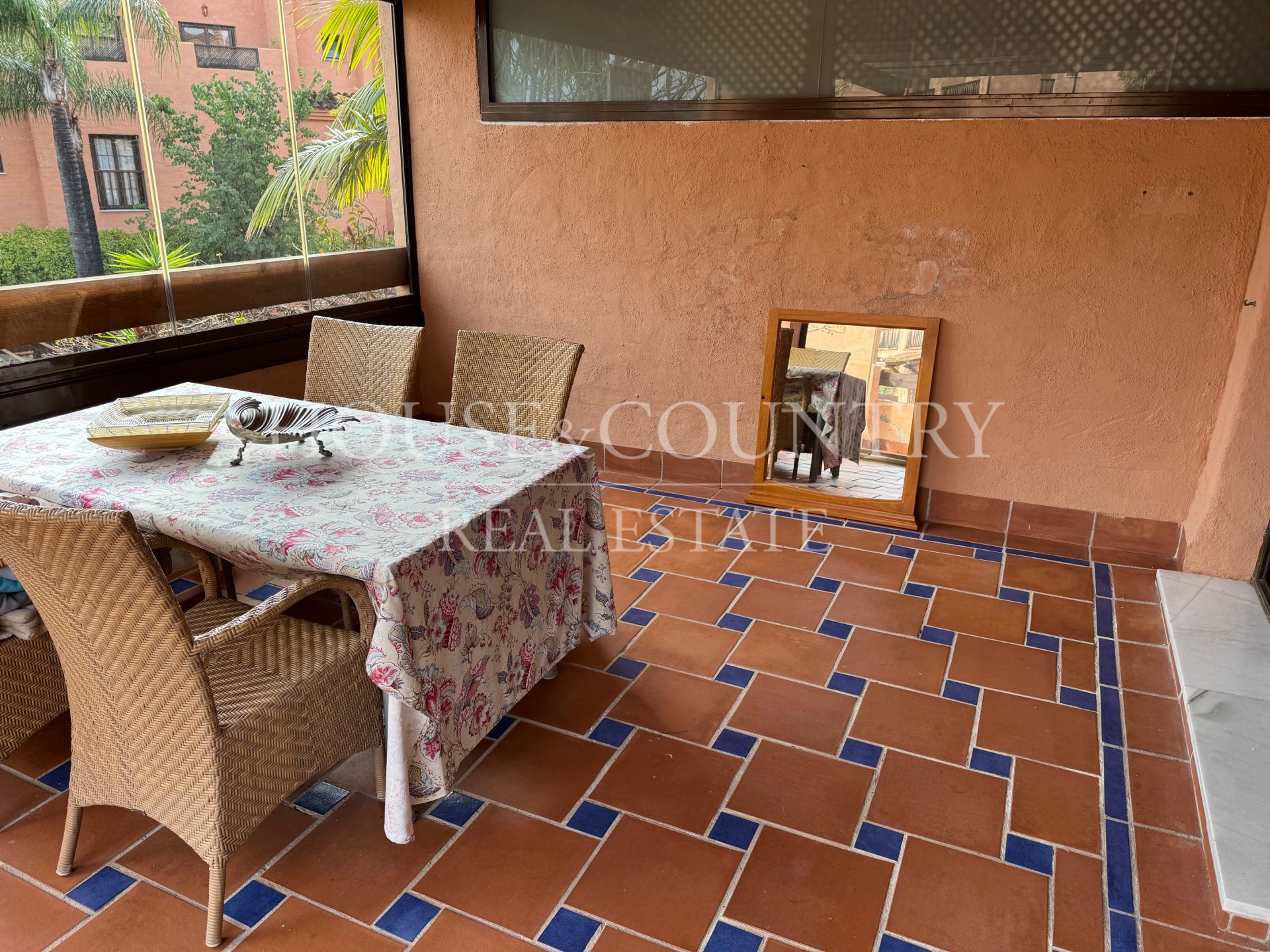 Apartamento en Hacienda del Sol, Estepona