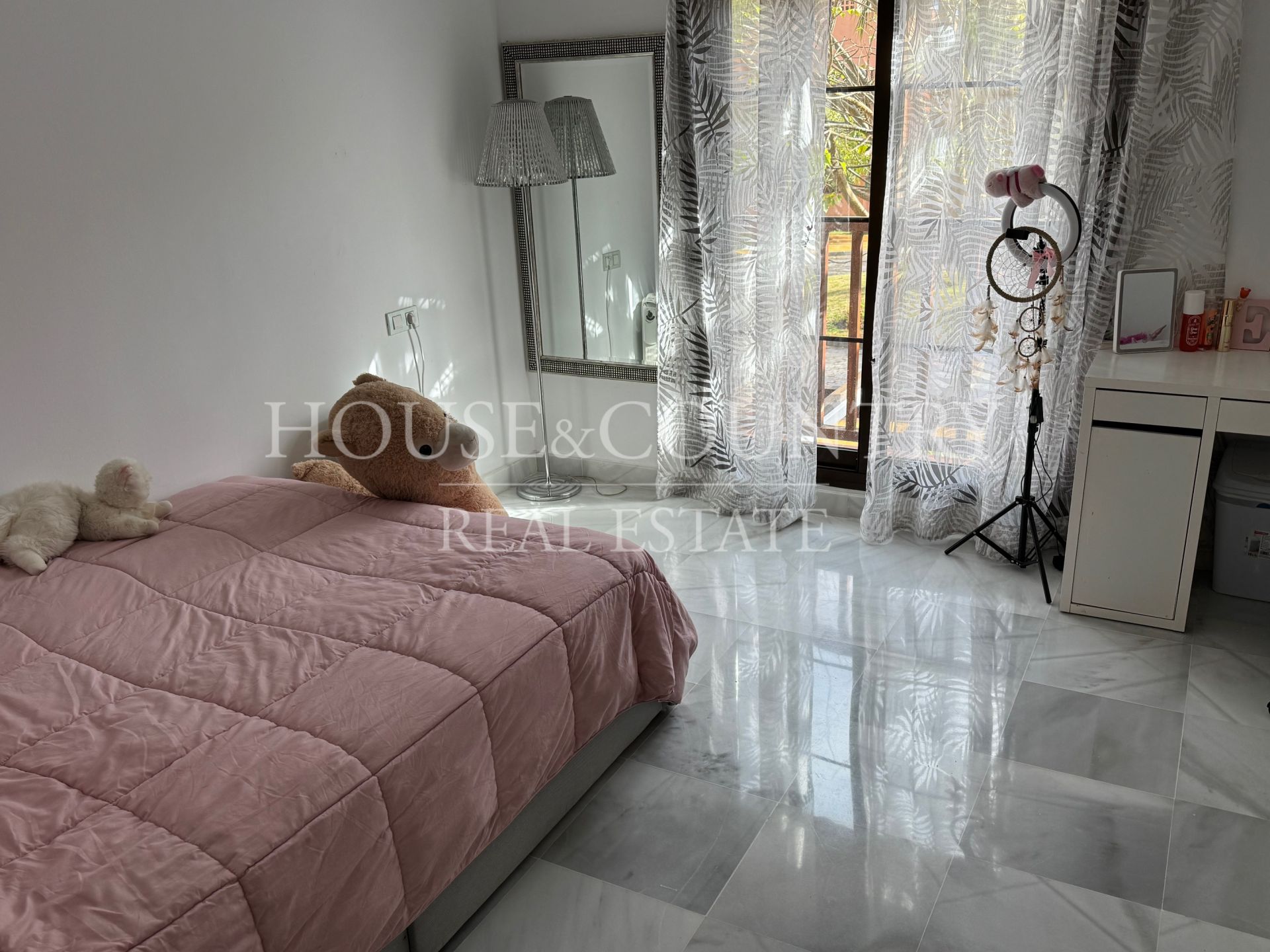 Apartamento en Hacienda del Sol, Estepona