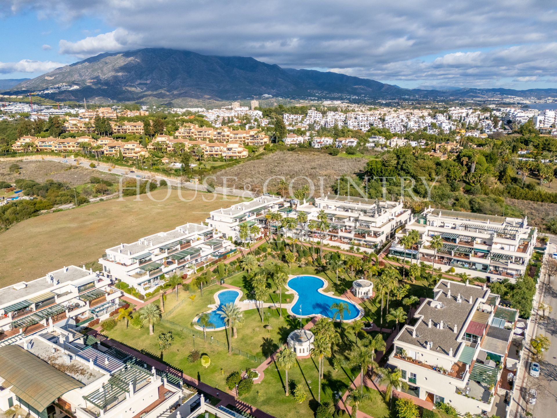 Apartment in Lorcrimar, Marbella