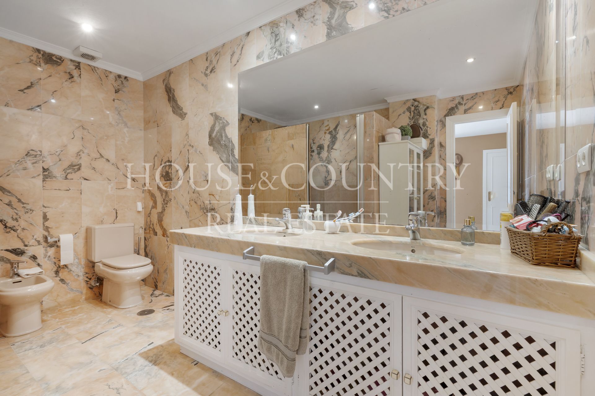 Apartment in Sol y Paz, Marbella