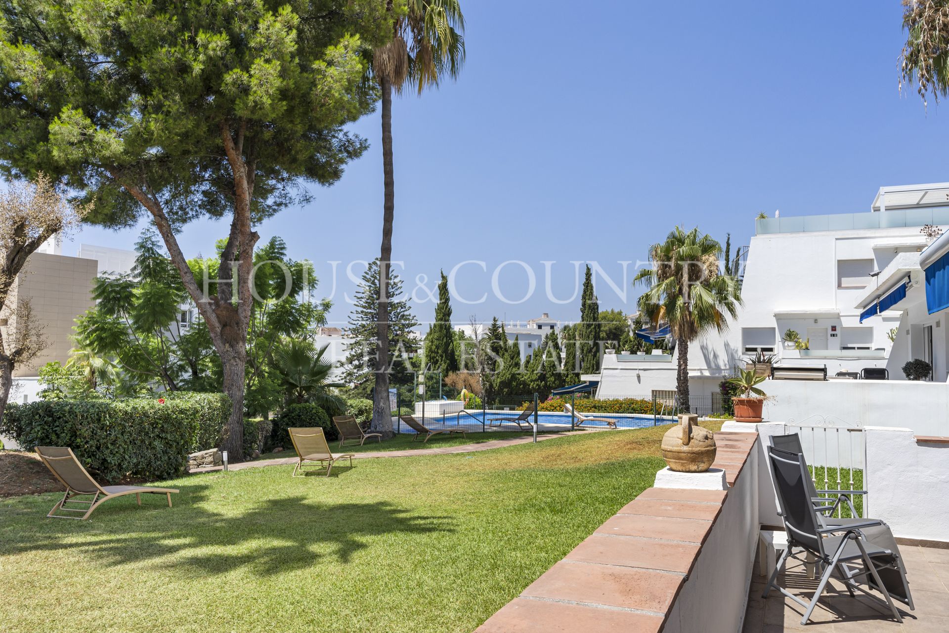 Apartment in Sol y Paz, Marbella