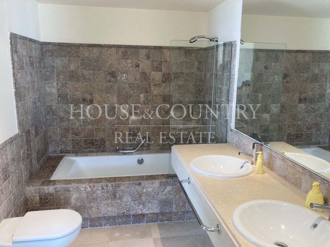 Ground Floor Apartment in Tee 5, Benahavis