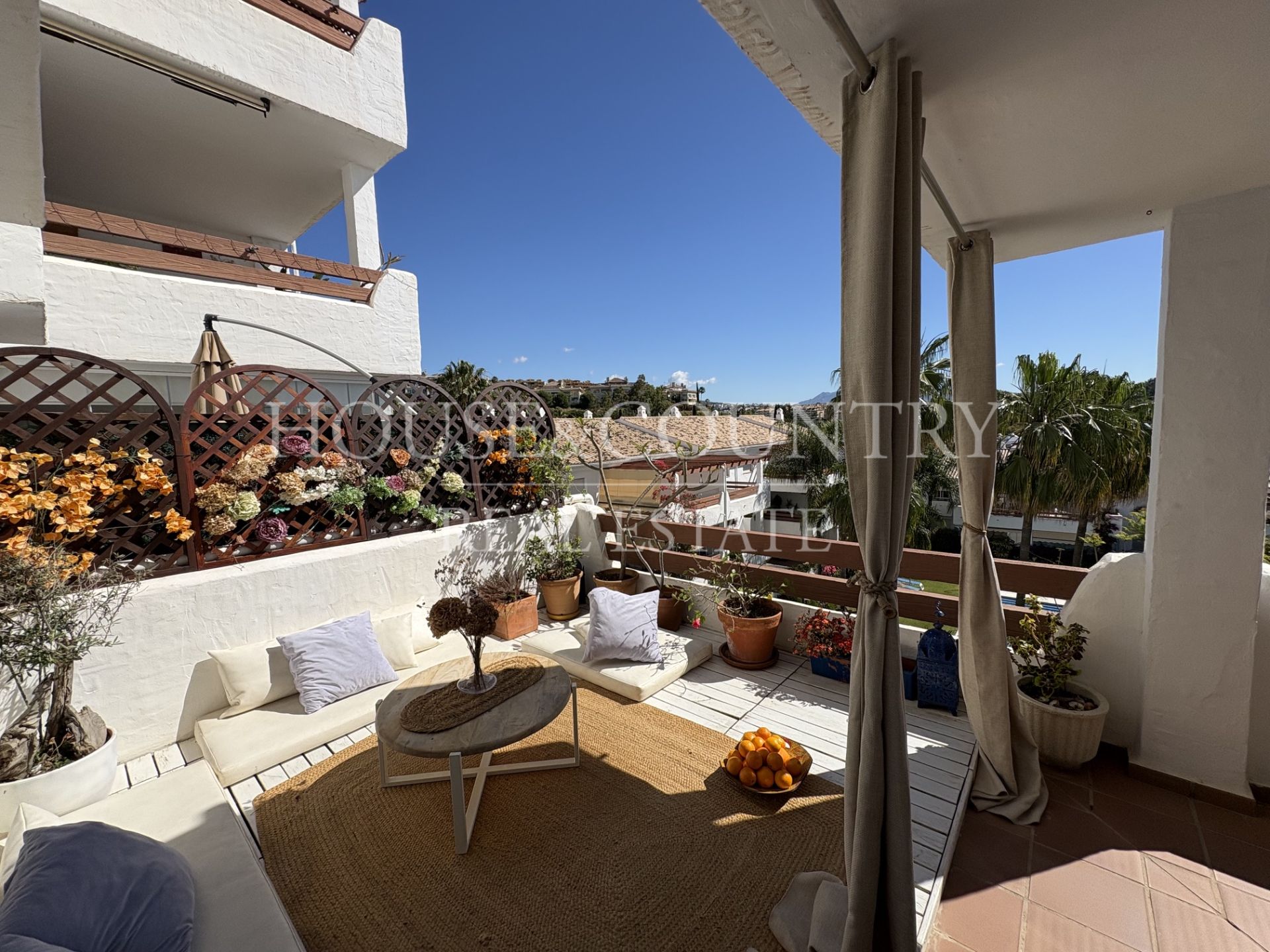 Apartment in Selwo Hills, Estepona