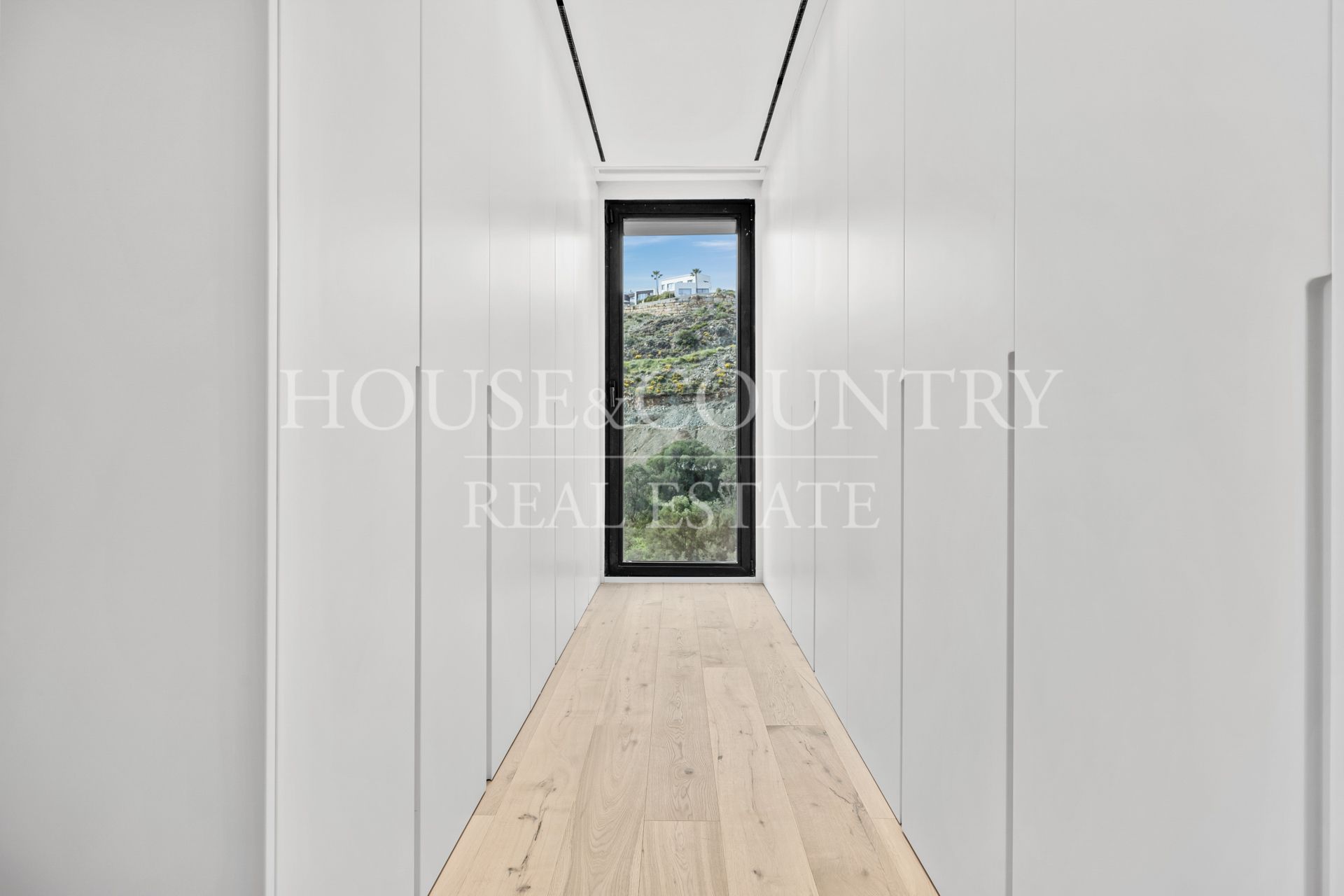 Villa en La Alqueria, Benahavis