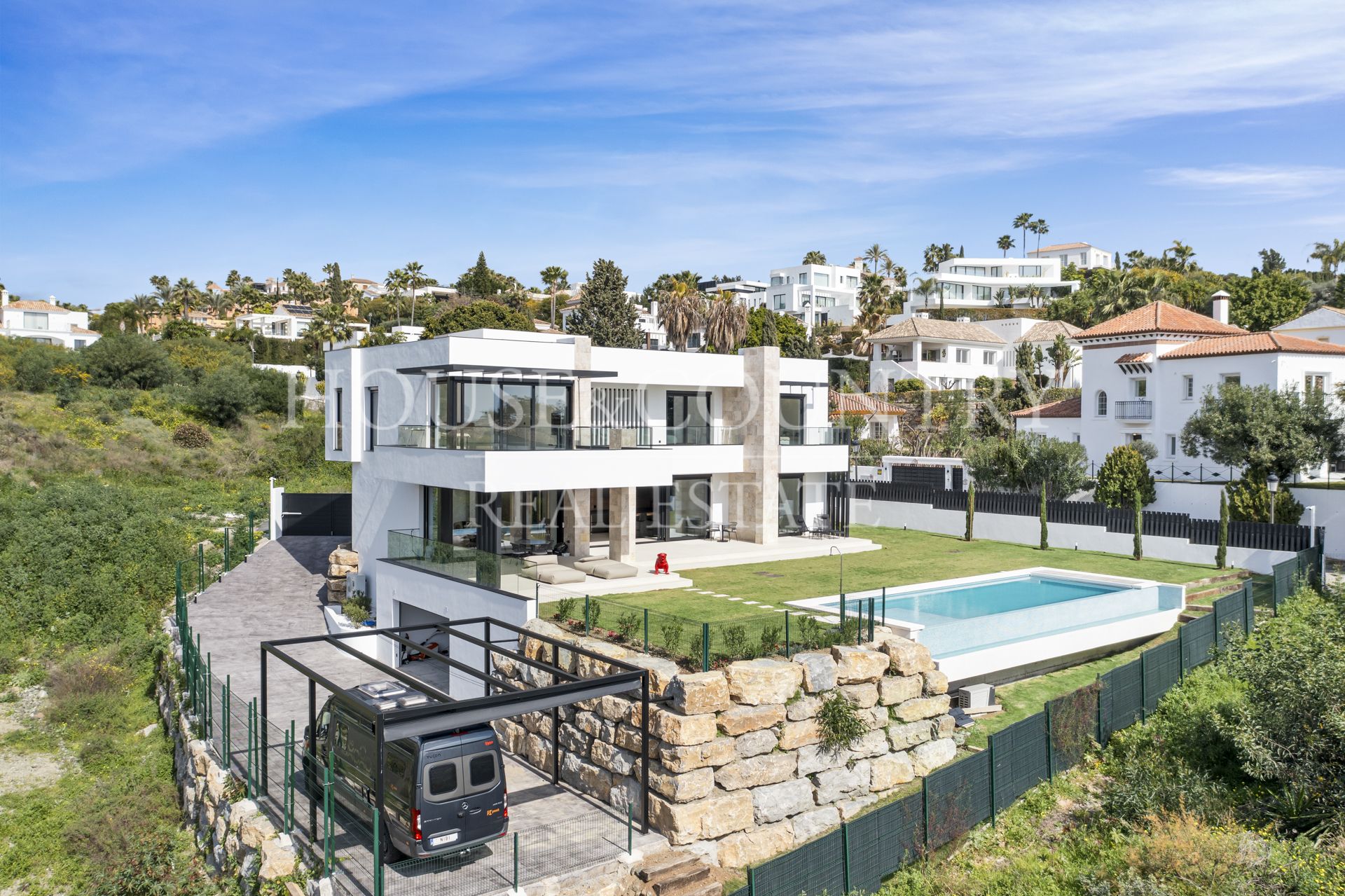 Villa en La Alqueria, Benahavis