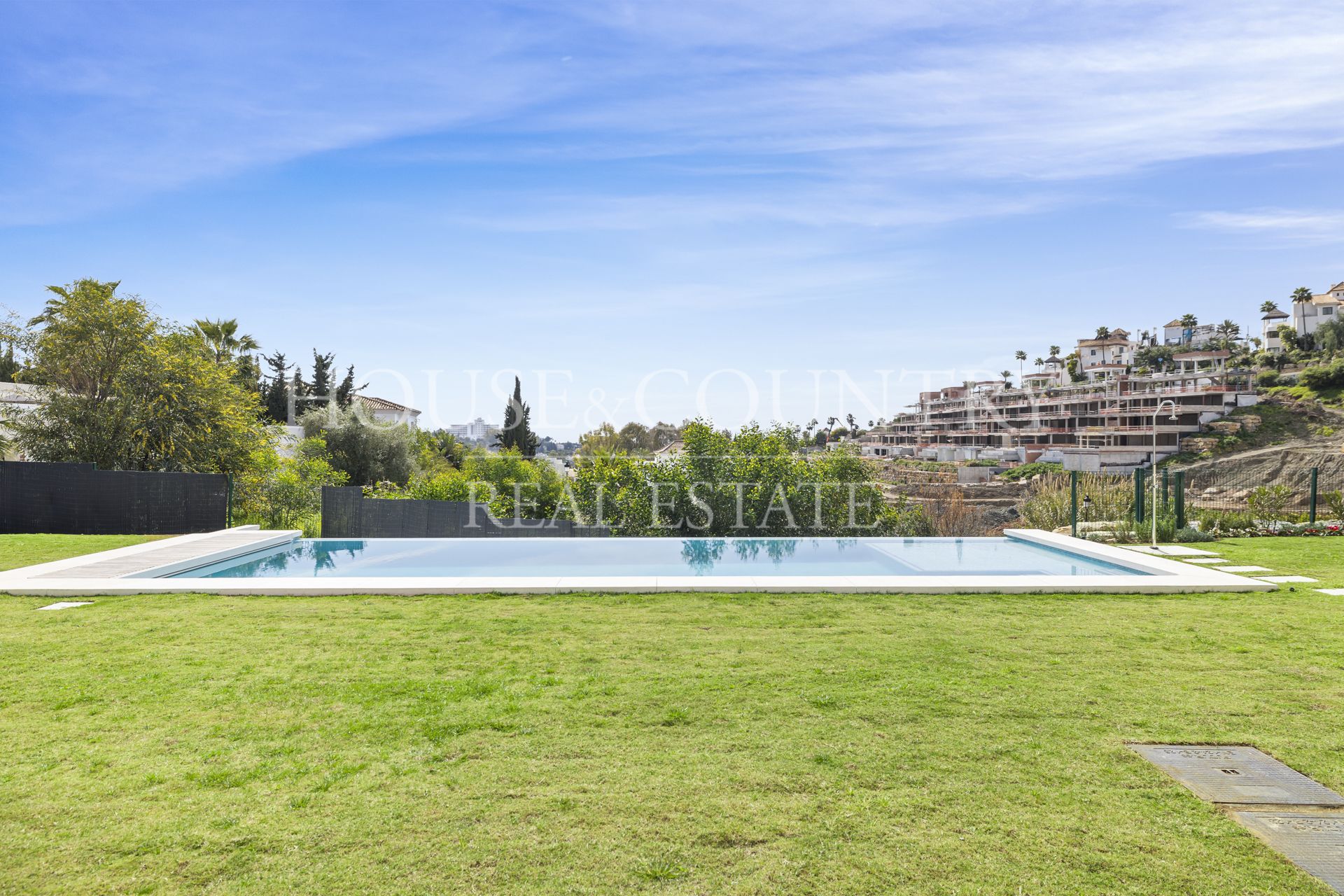 Villa en La Alqueria, Benahavis