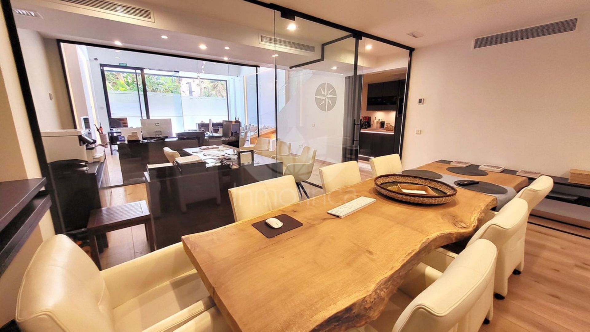 Commercial Premises in Marbella - Puerto Banus, Marbella