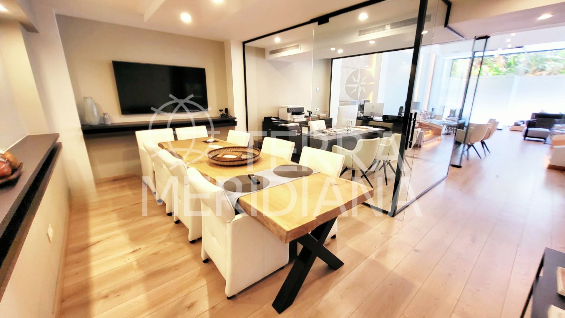 Commercial Premises in Marbella - Puerto Banus, Marbella