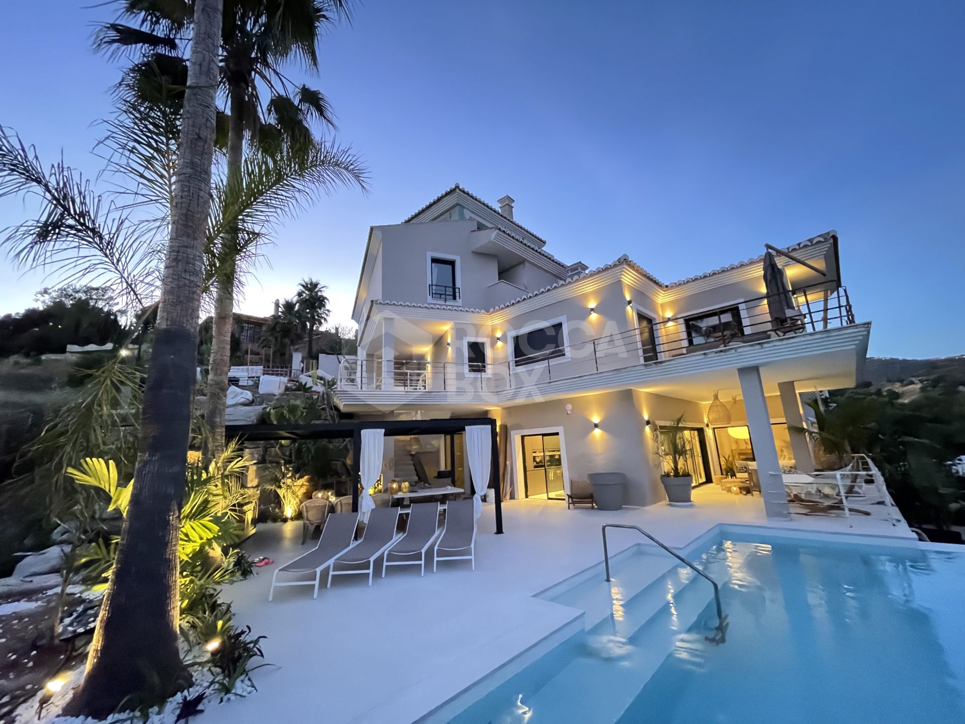 Stunning contemporary Villa for sale in Elviria, Marbella