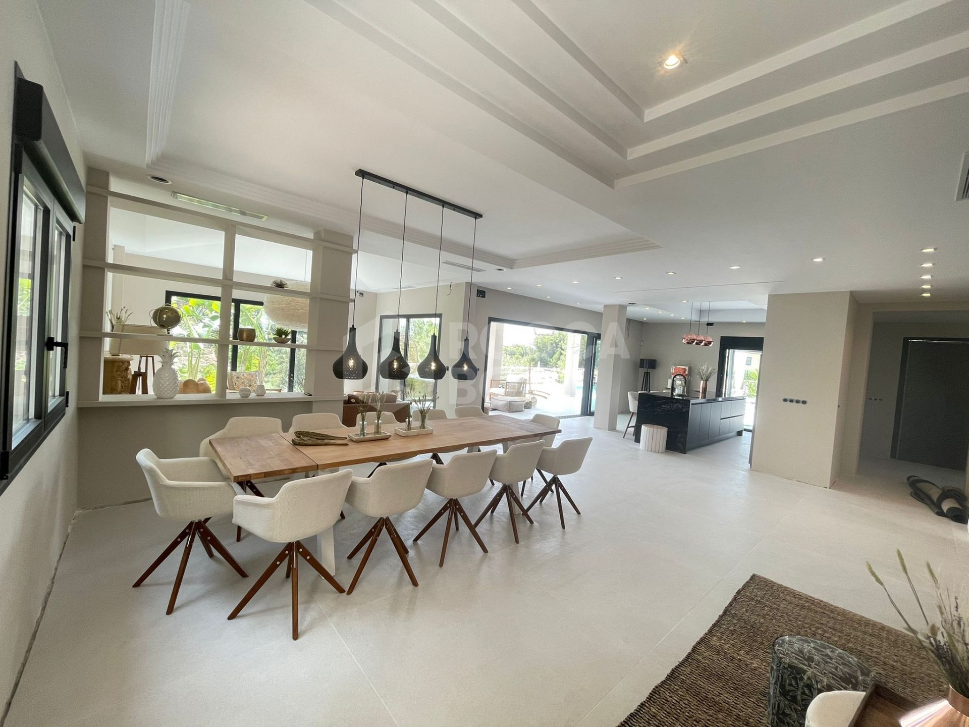 Stunning contemporary Villa for sale in Elviria, Marbella