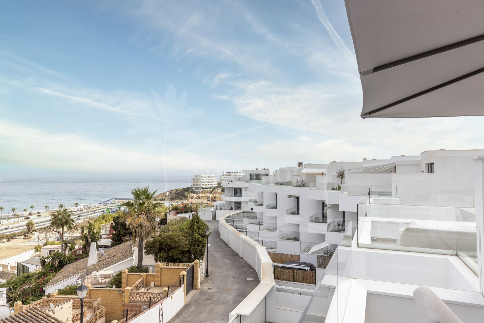 Townhouse with sea views for sale in Fuengirola