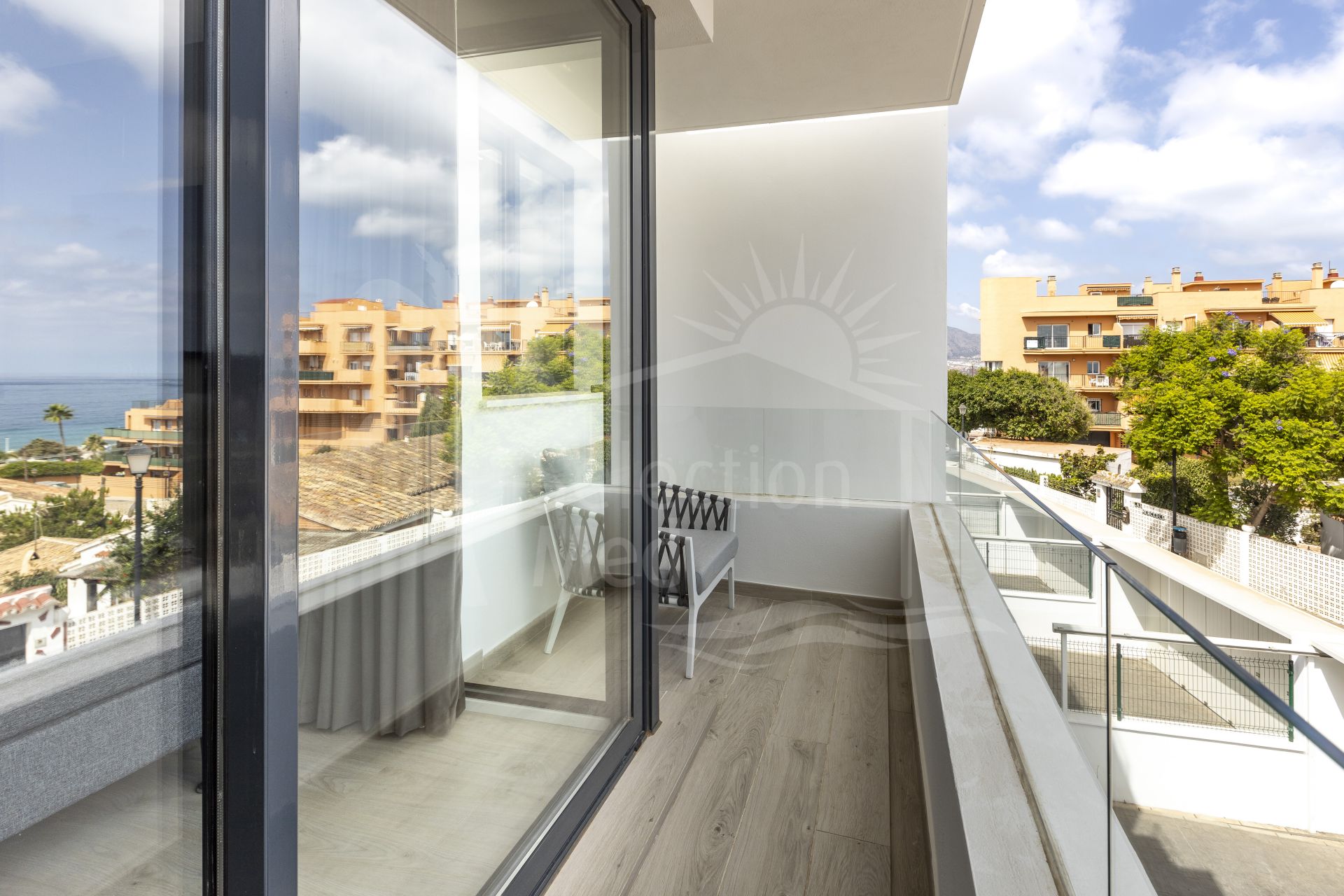 Townhouse with sea views for sale in Fuengirola