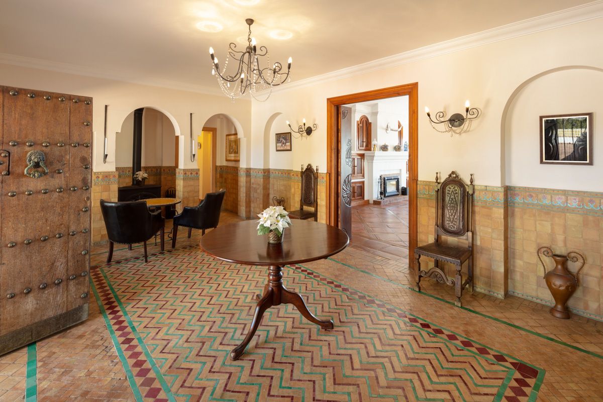 Prestigious Cortijo style Estate with private tennis court and some of the best views on the coast