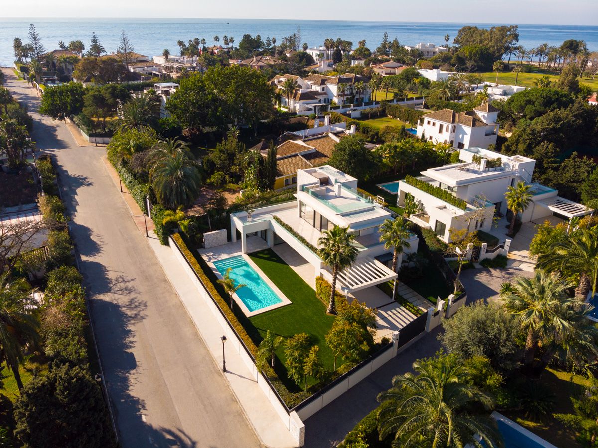 New built villa for sale in Guadalmina Baja