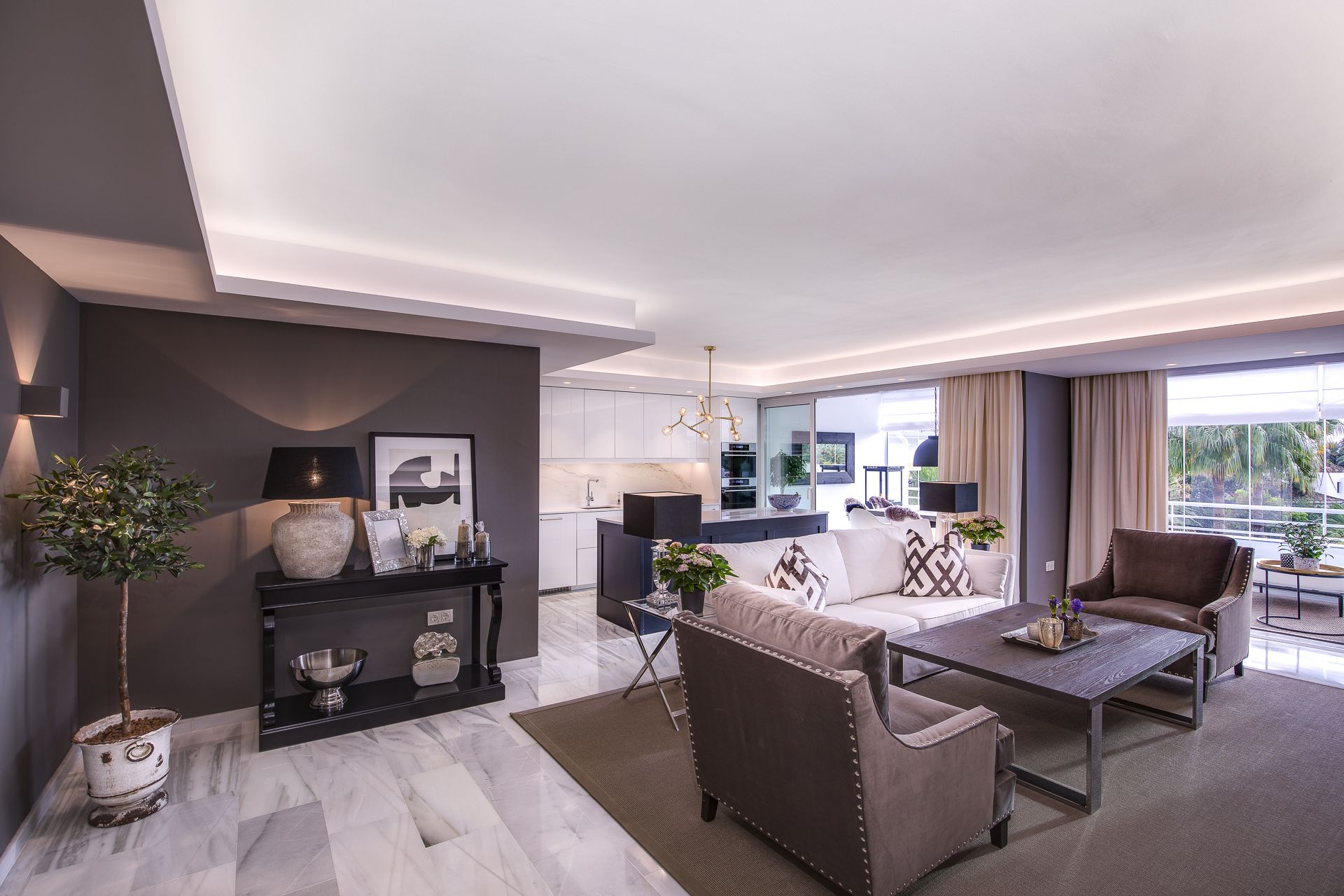 Fantastic 4 bedroom duplex penthouse in Guadalmina Baja