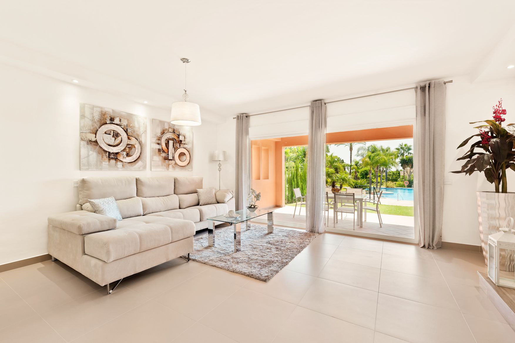 New townhouses in Atalaya, Benahavis