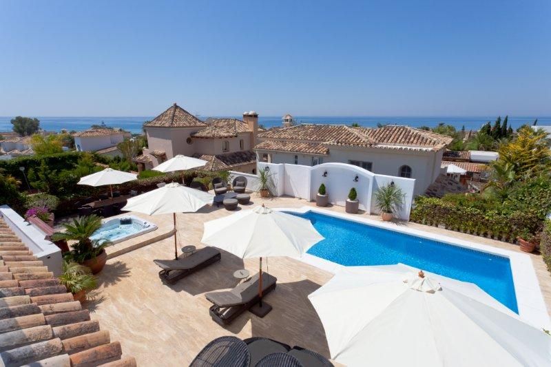 Beautiful 6 bedroom villa for holiday rental in El Rosario