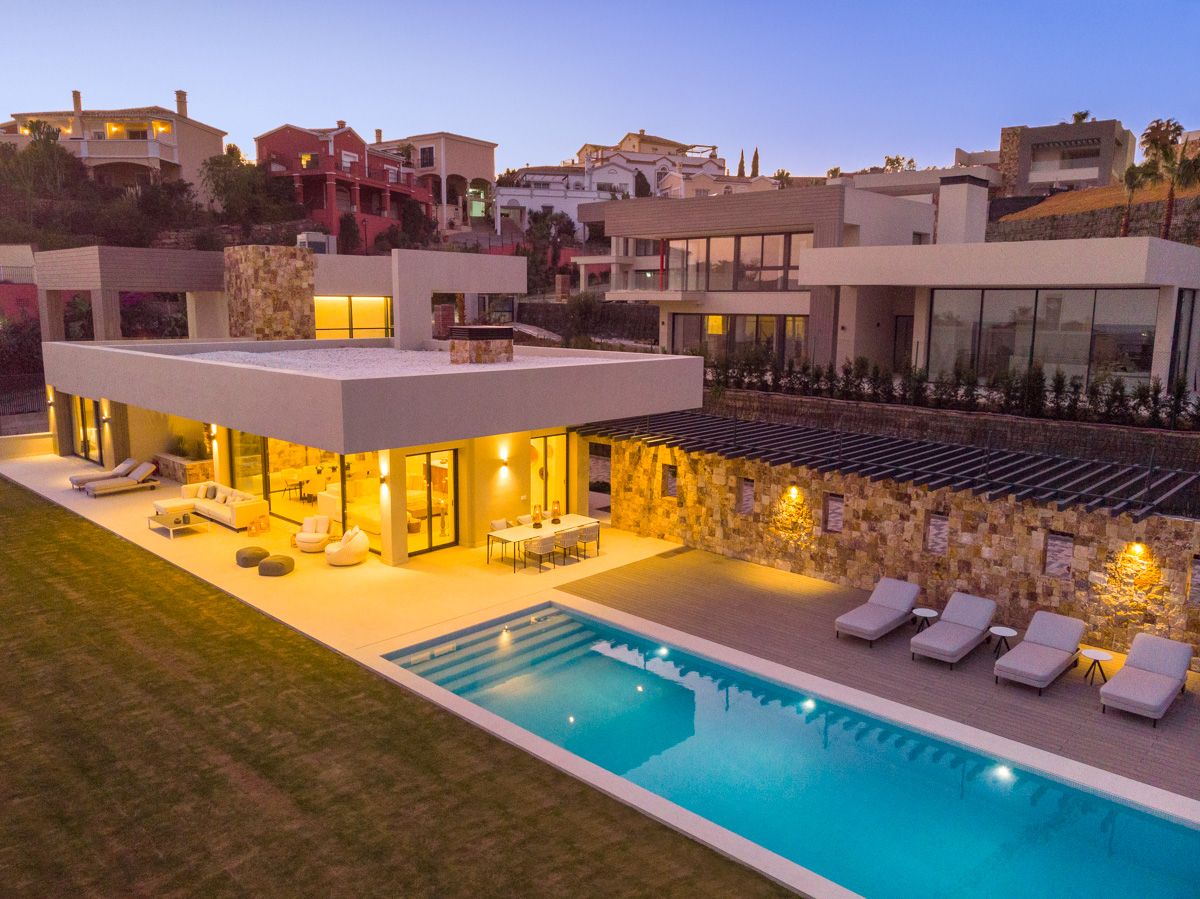 Villa  in Nueva Andalucia, Marbella