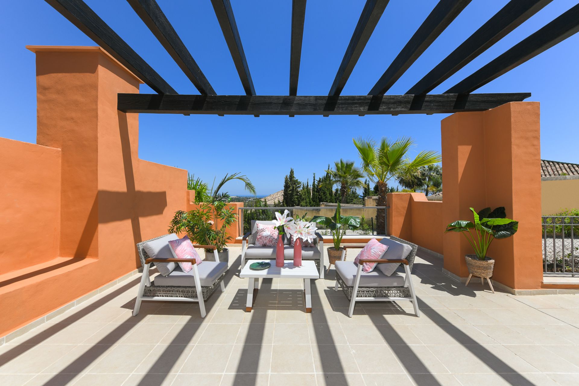 New luxury apartments for sale in Nueva Andalucia
