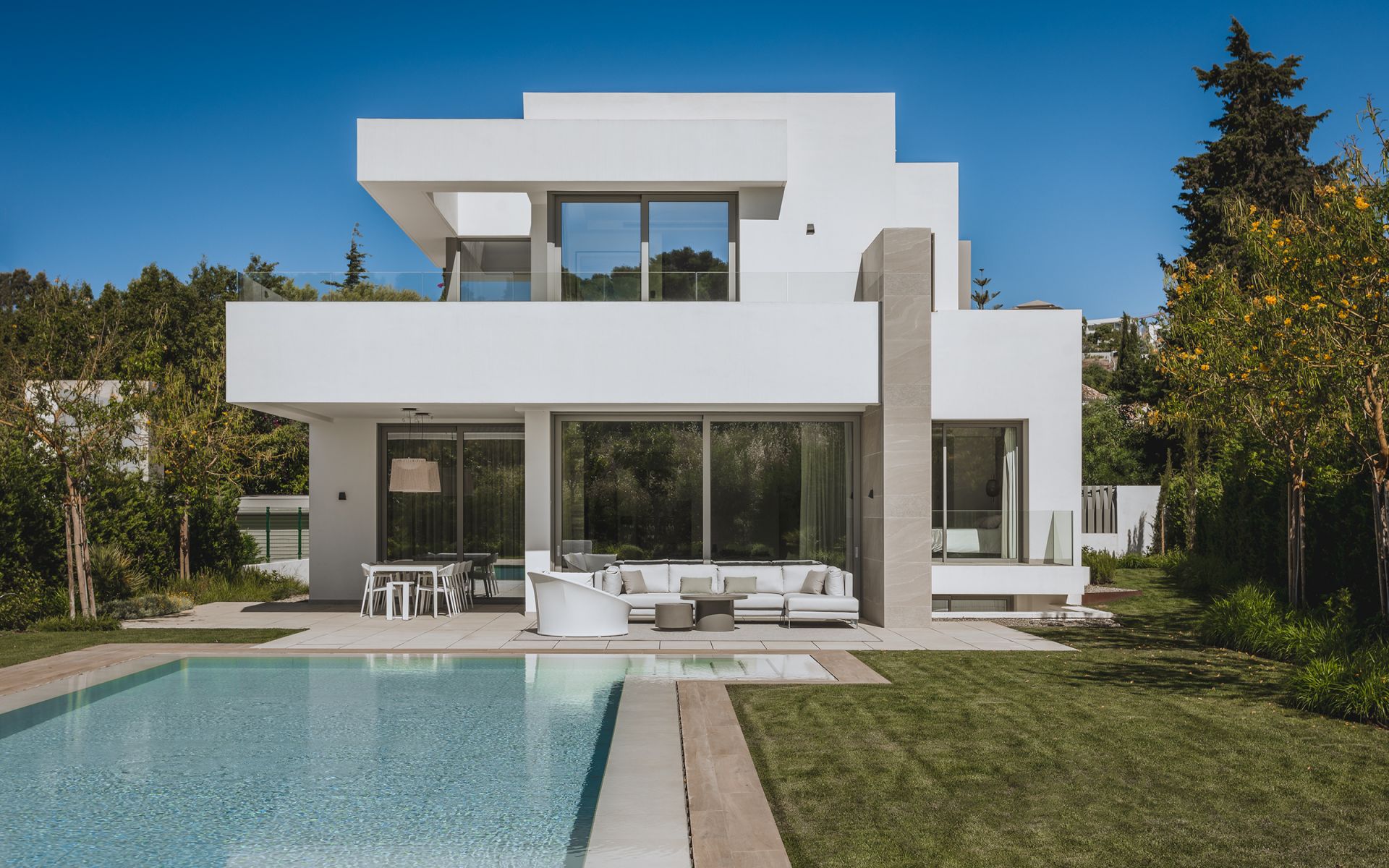 Contemporary 9-Villa turnkey development in El Paraiso