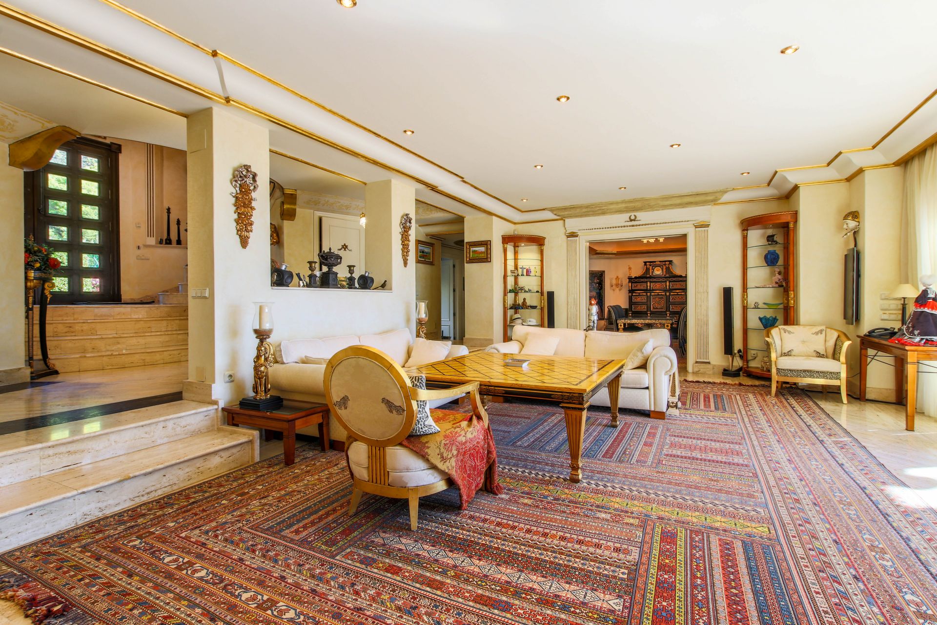 Stunning classic Villa in Sierra Blanca