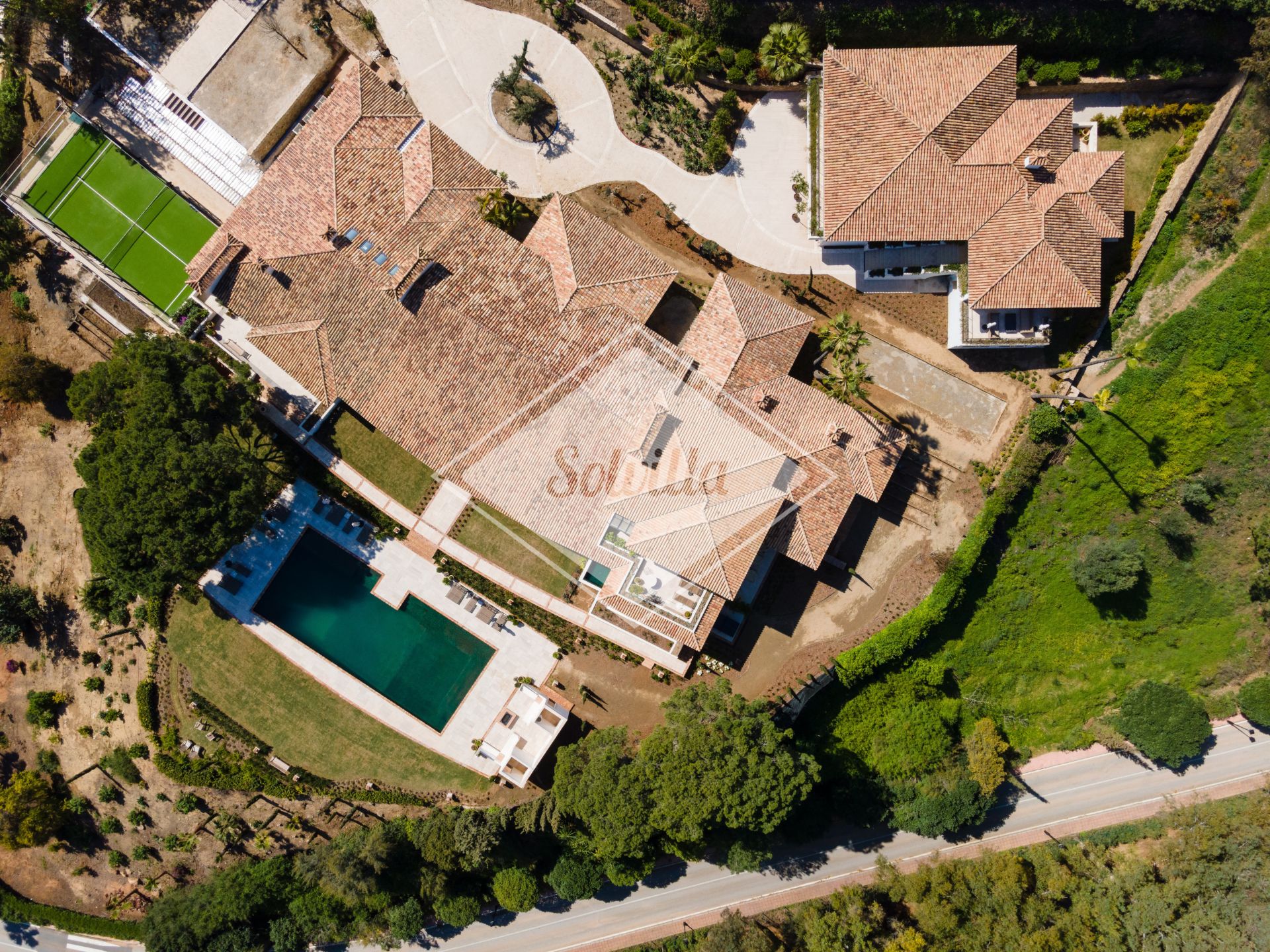 Villa  in Las Lomas del Marbella Club, Marbella Golden Mile, Marbella