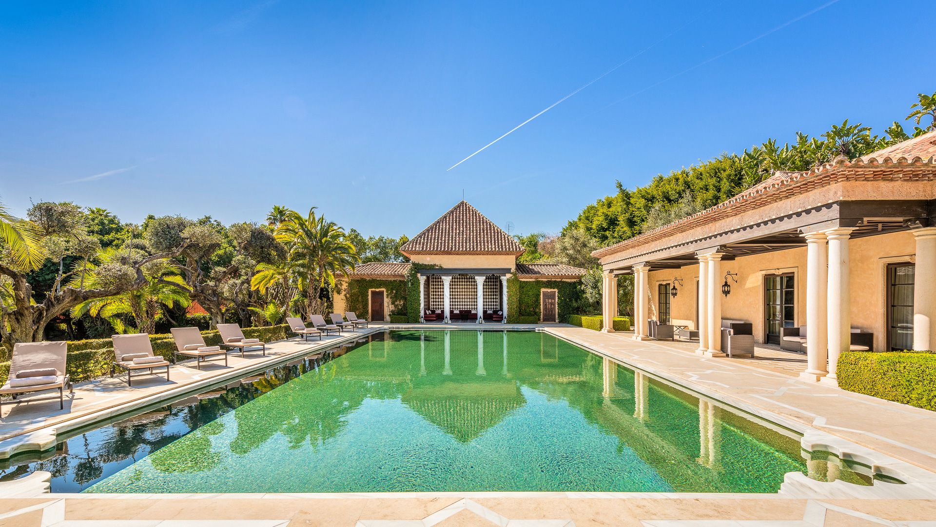 Opulent villa in heart of the Golden Mile