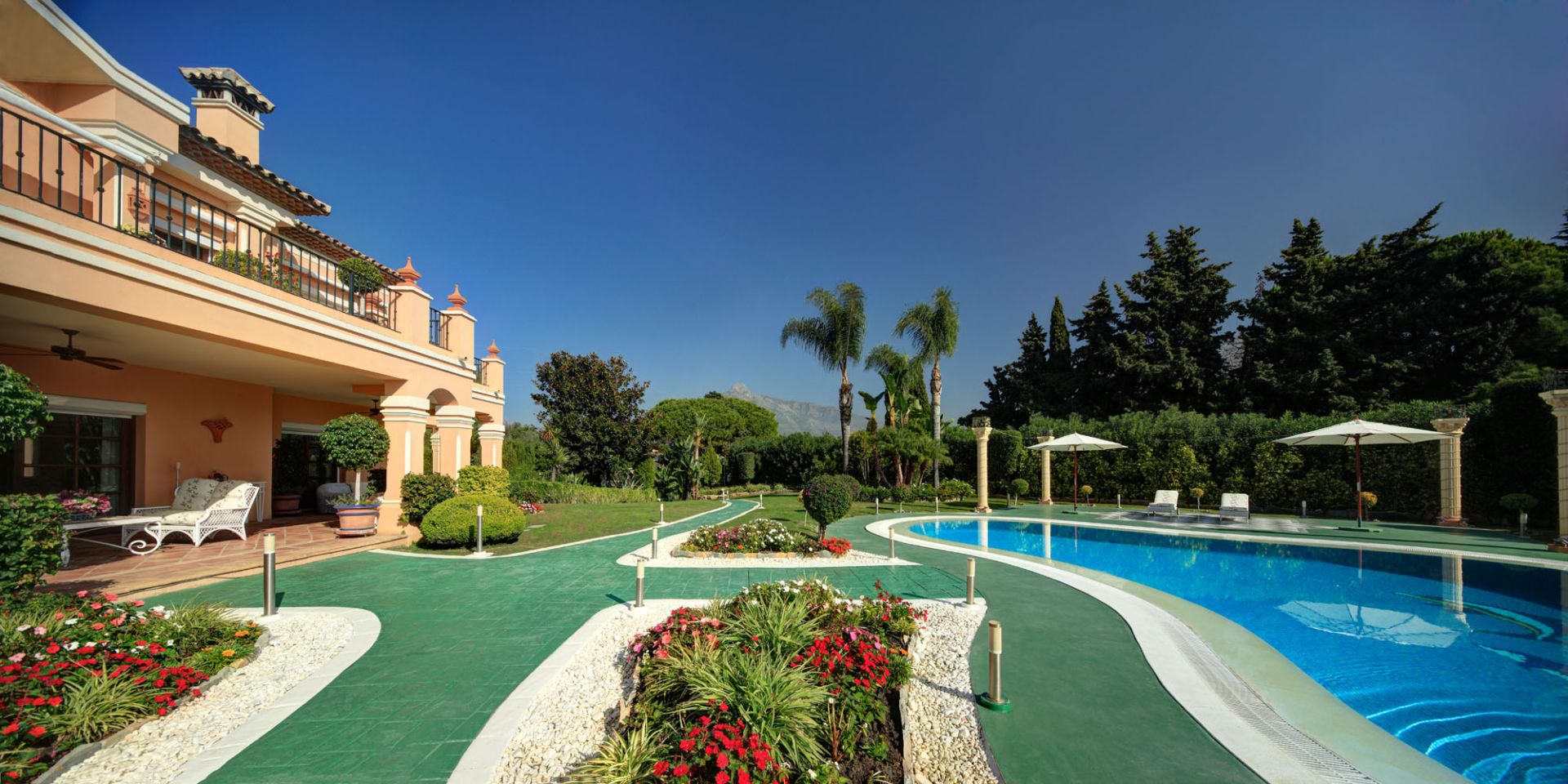 Villa  in Atalaya de Rio Verde, Nueva Andalucia, Marbella