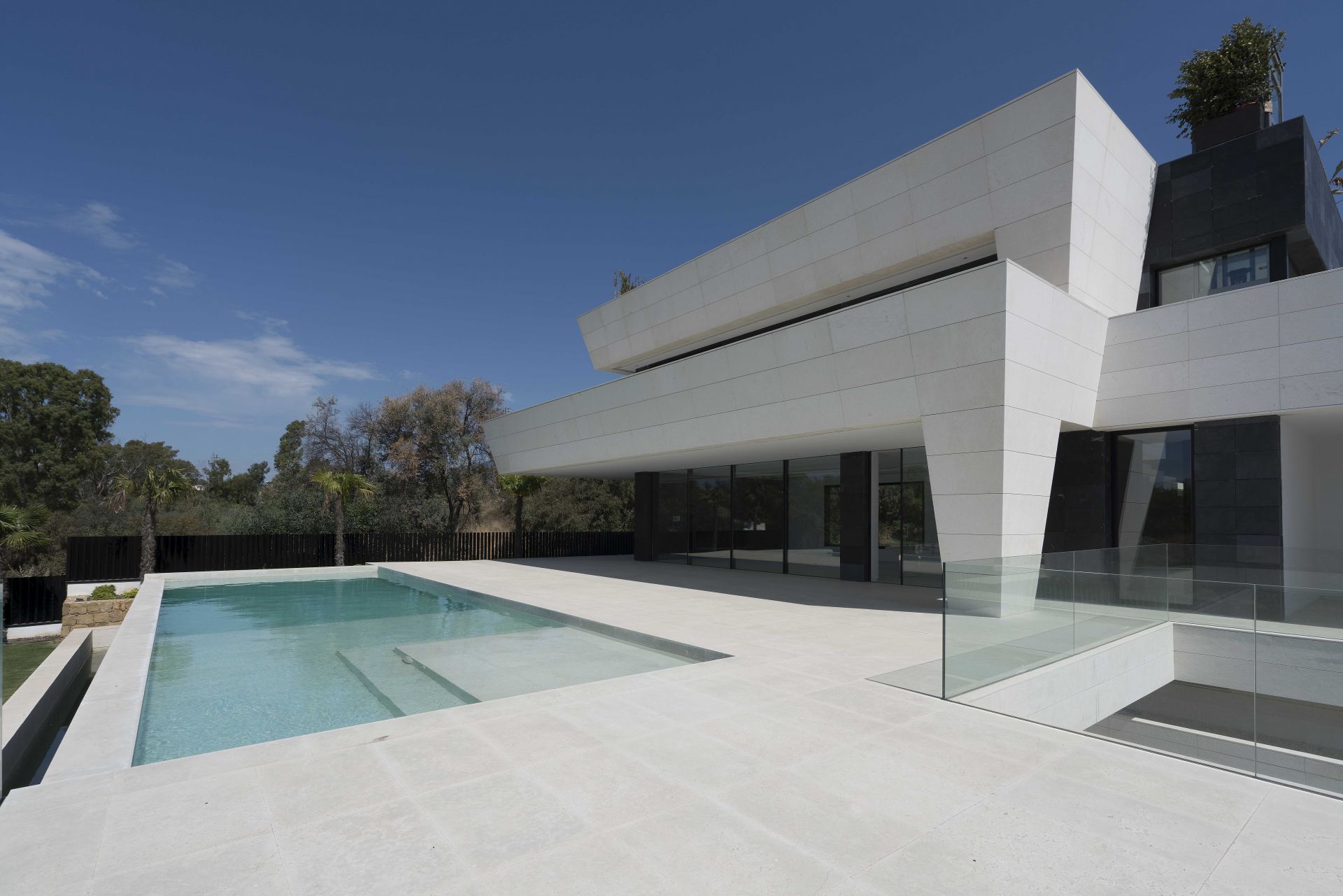 New villa for sale in Altos de Puente Romano - Marbella Golden Mile