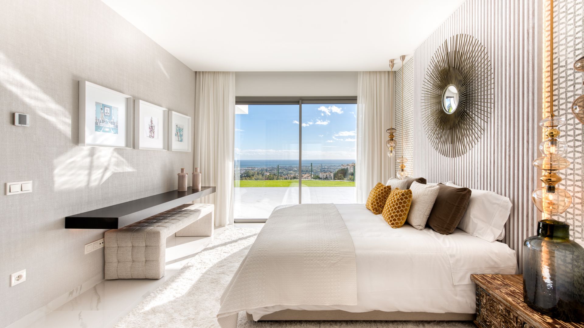 New project of contemporary apartments and penthouses in La Quinta