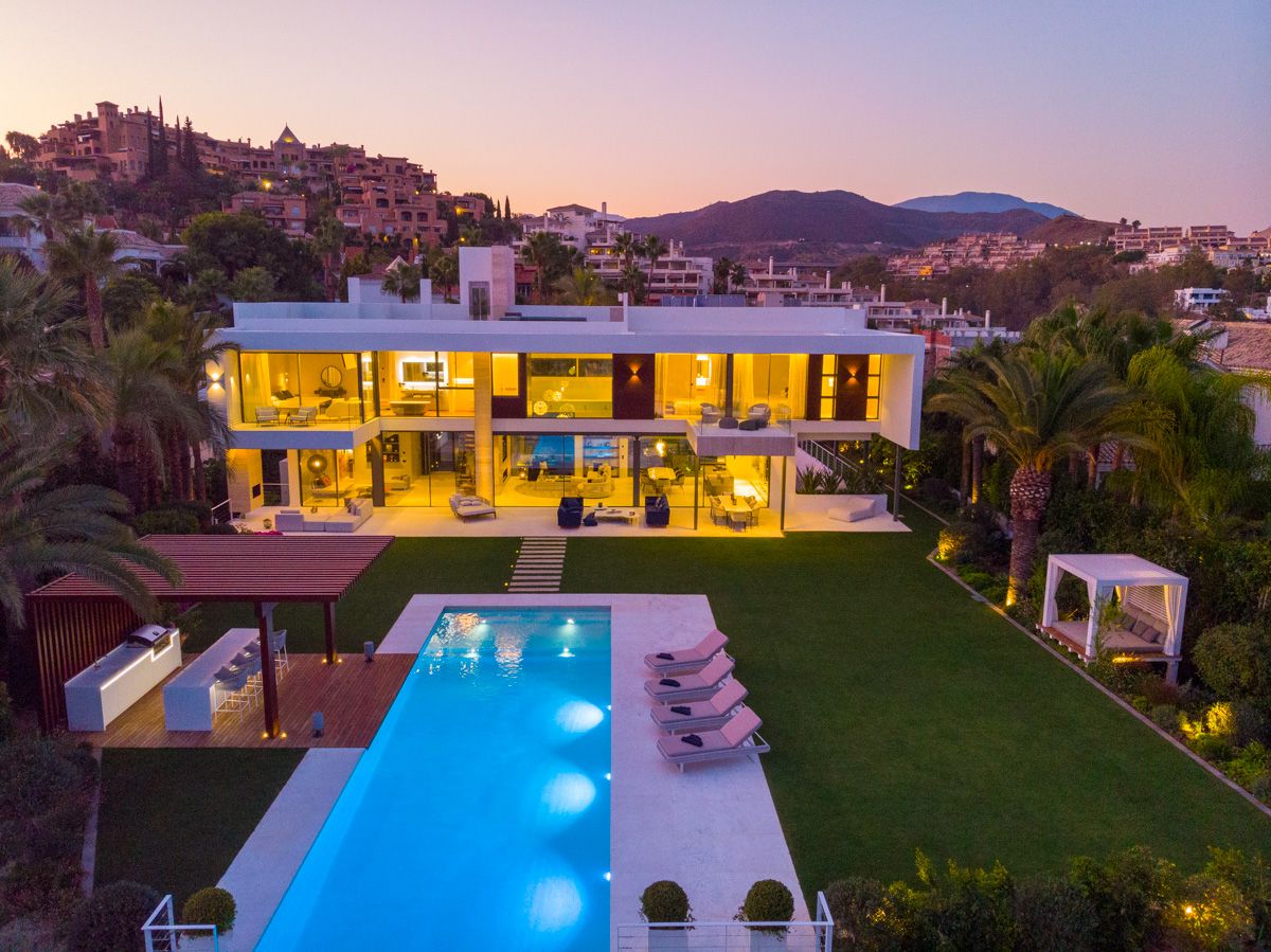 Stunning villa for rent in Nueva Andalucia